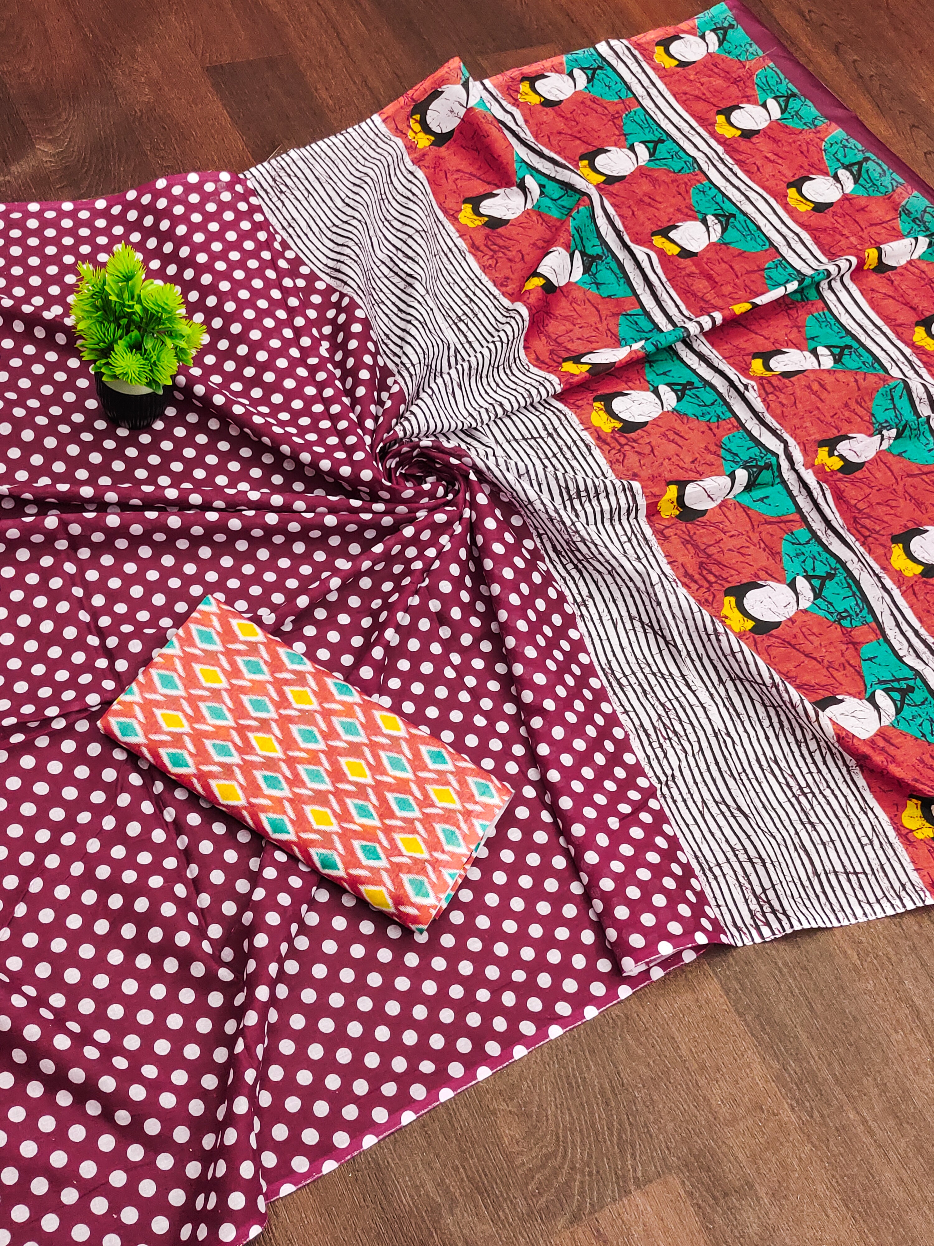 POLKA DOTS INDIAN STYLE PRINTD MULMUL COTTON MAROON SAREE