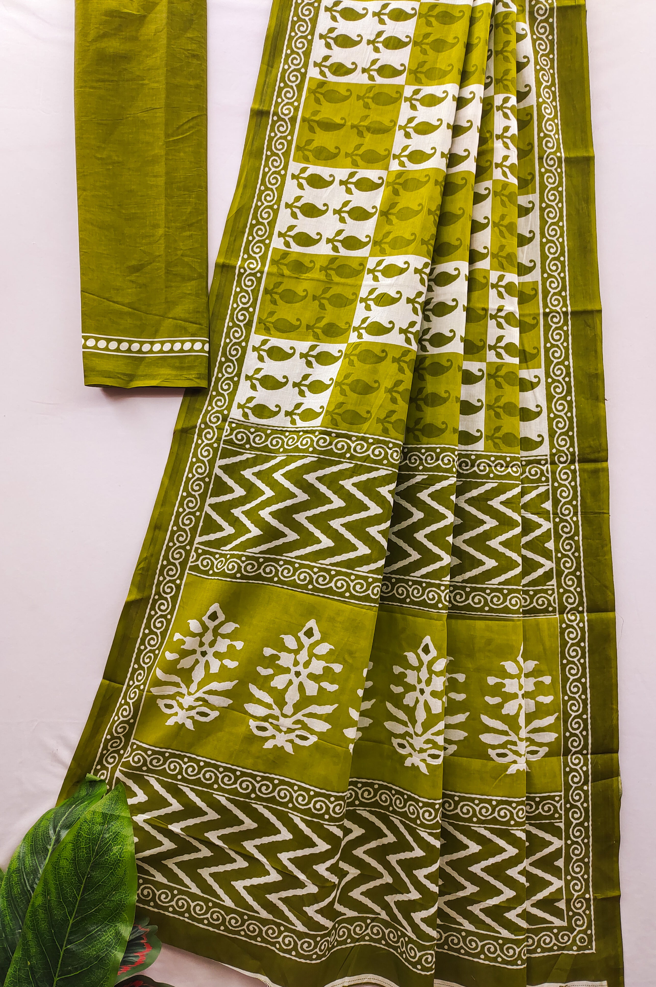 MISS JULIYANA PRIMUM COTTON JAIPUR BAGRU PRINTED COTTON MULMUL MAHENDI GREEN SAREE