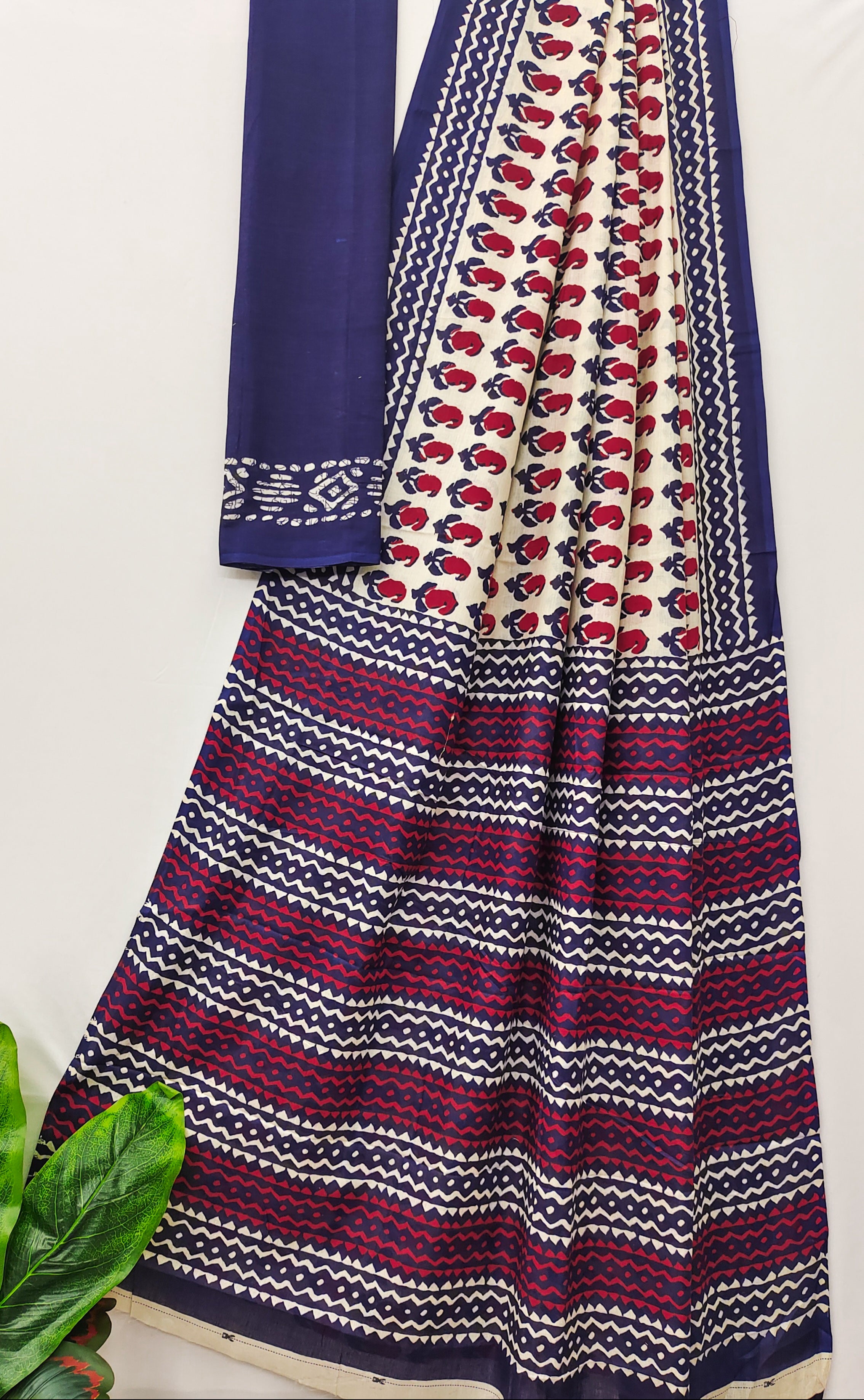 MISS JULIYANA PRIMUM COTTON JAIPUR BAGRU PRINTED COTTON MULMUL RED SAREE