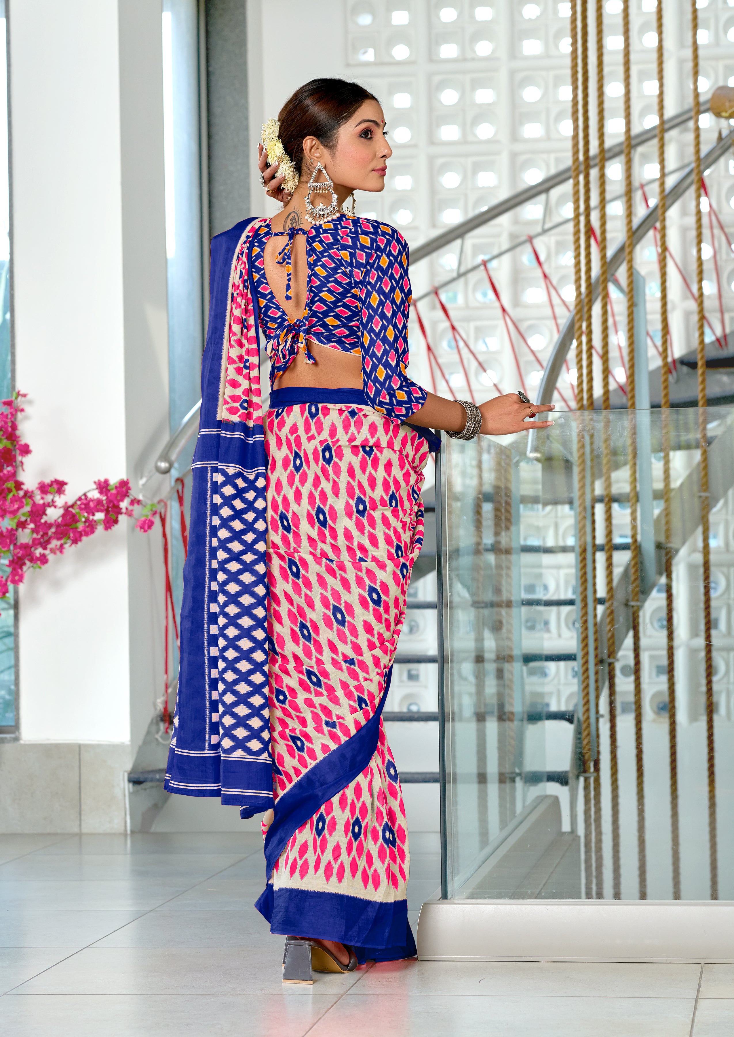 PRIYALAXMI PURE MULMUL COTTON IKKAT PRINTD PINK AND BLUE SAREE