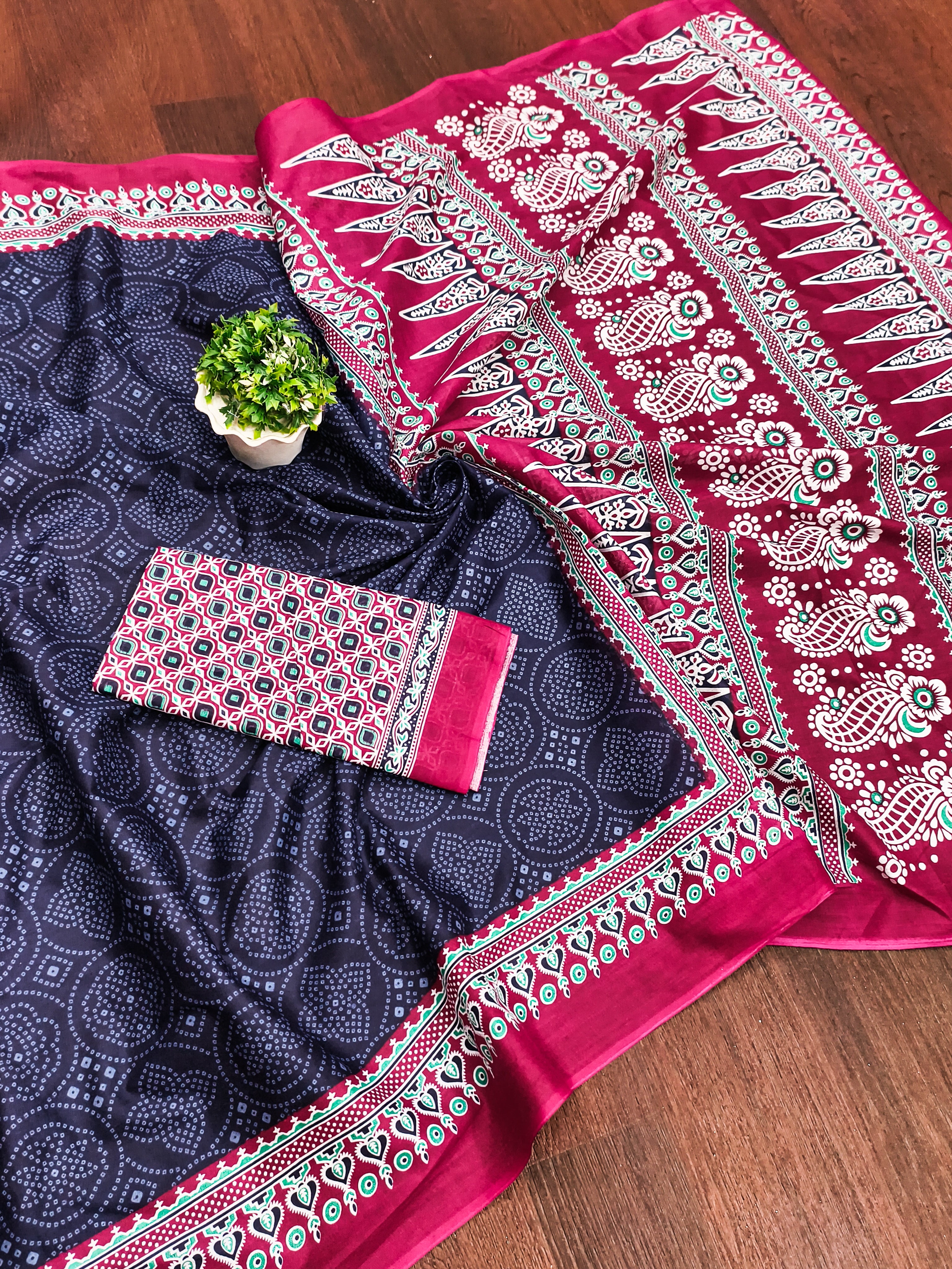 SANMATHI PURE MULMUL COTTON BANDHANI PRINTD NAVY BLUE SAREE