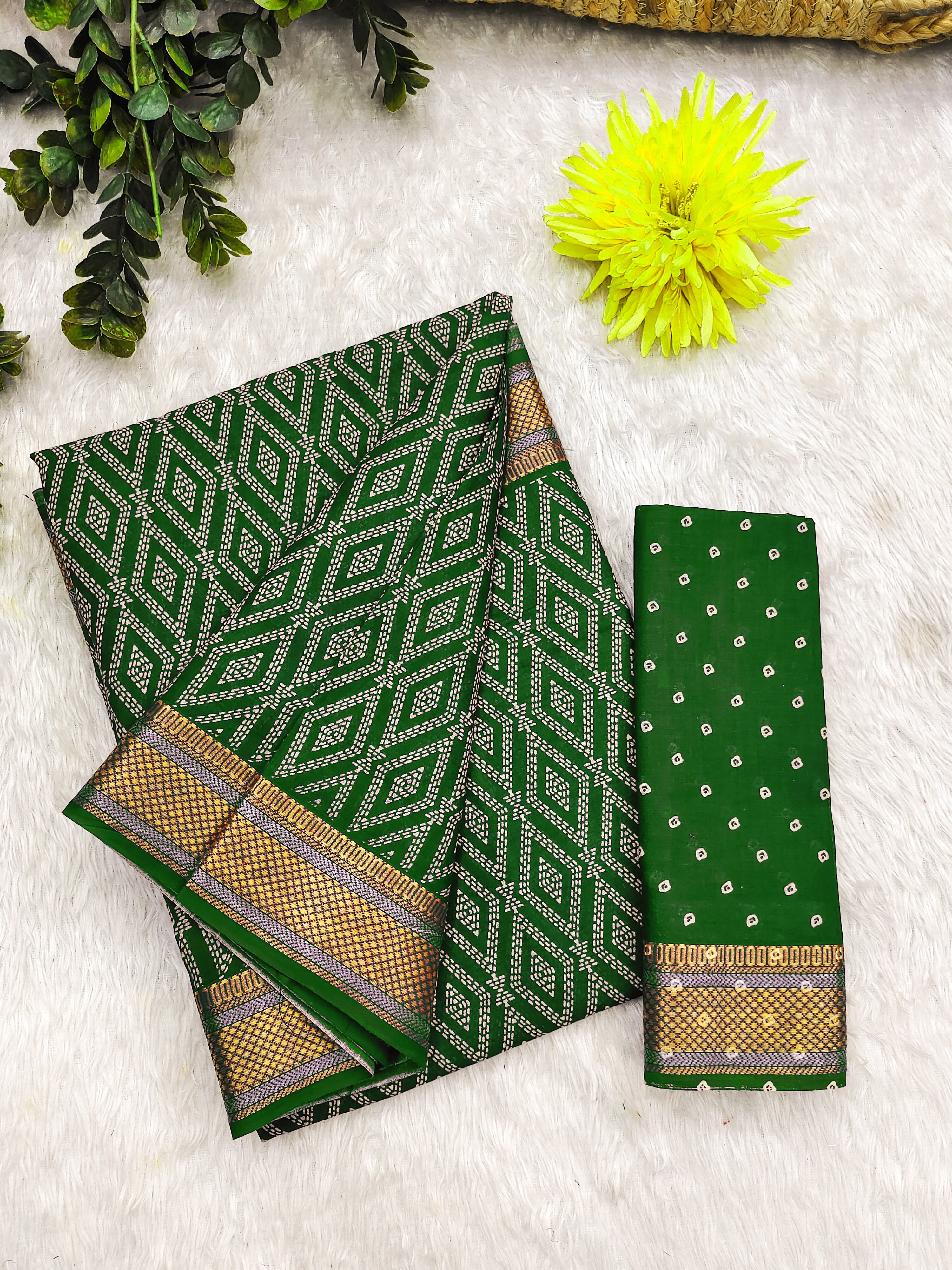 SELFI PRIMUM MULMUL COTTON WITH HEVY ZARI BORDAR BAGRU BANDHANI PRINTED GREEN SAREE