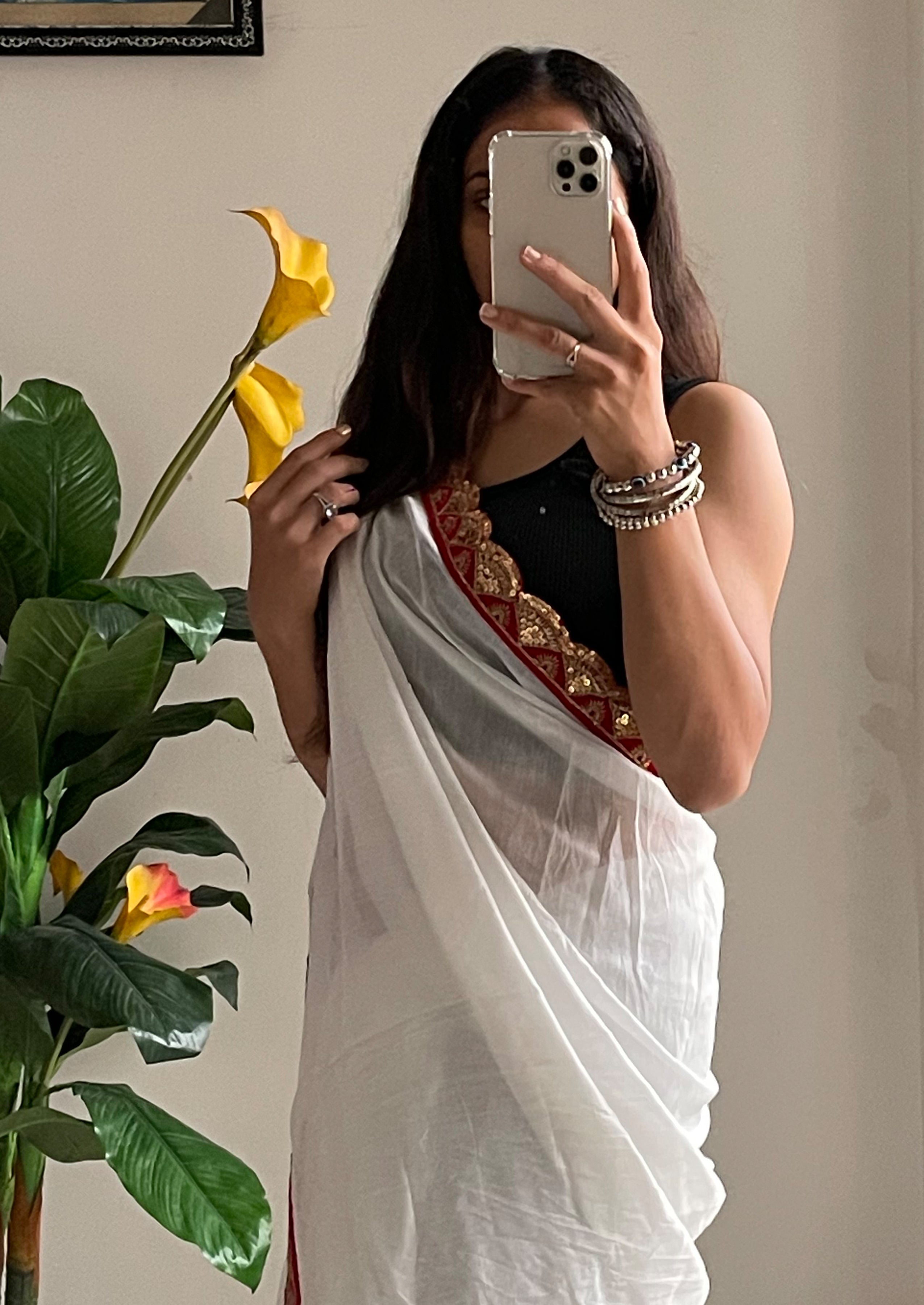 SELFI LIVA NATURAL FLUID FASHION PLAIN WHITE HEVY EMBROIDERY RED LACE SAREE