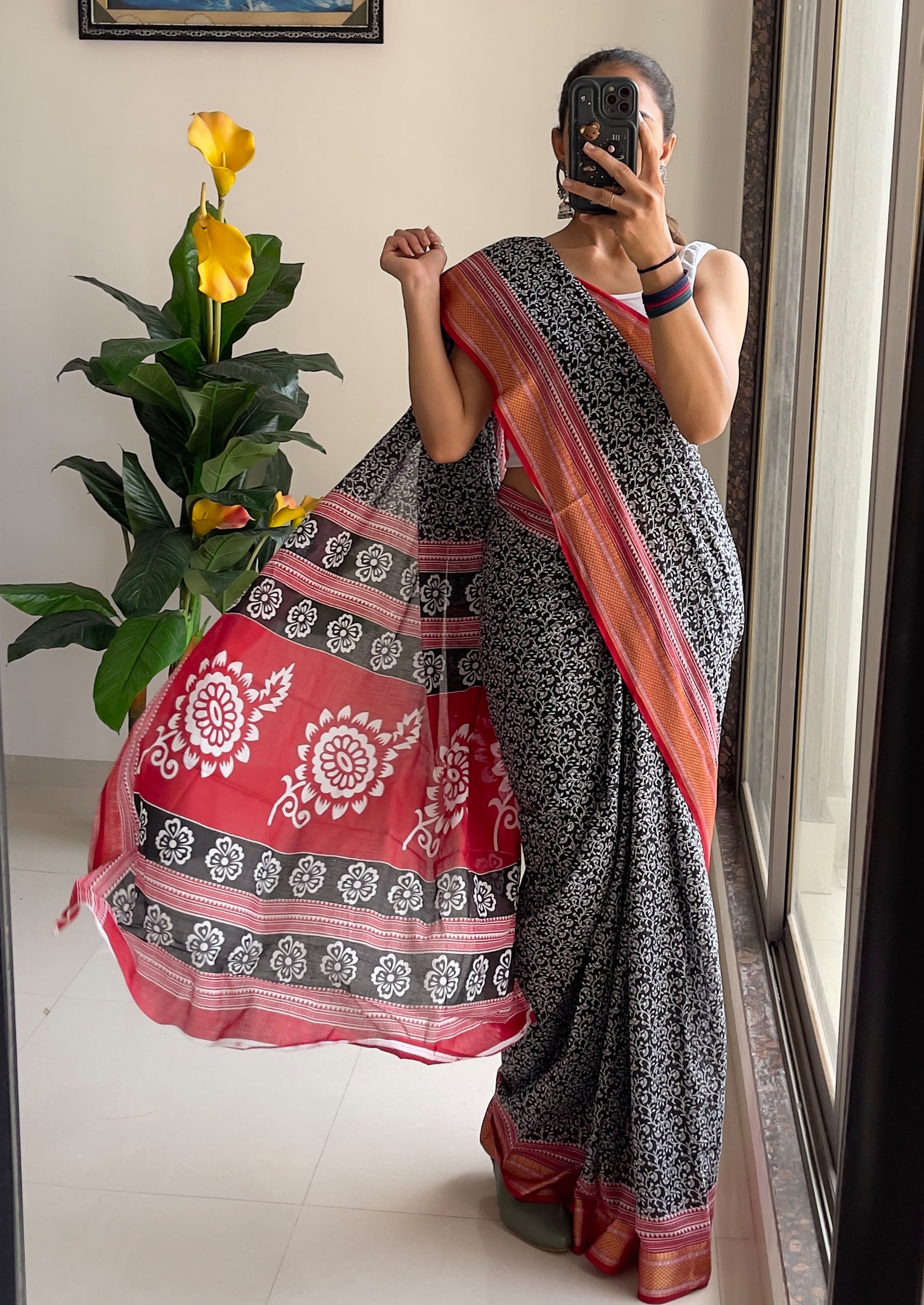 SELFI8 PRIMUM MULMUL COTTON WITH HEVY ZARI BORDAR BAGRU AJRAKH PRINTED BLACK SAREE
