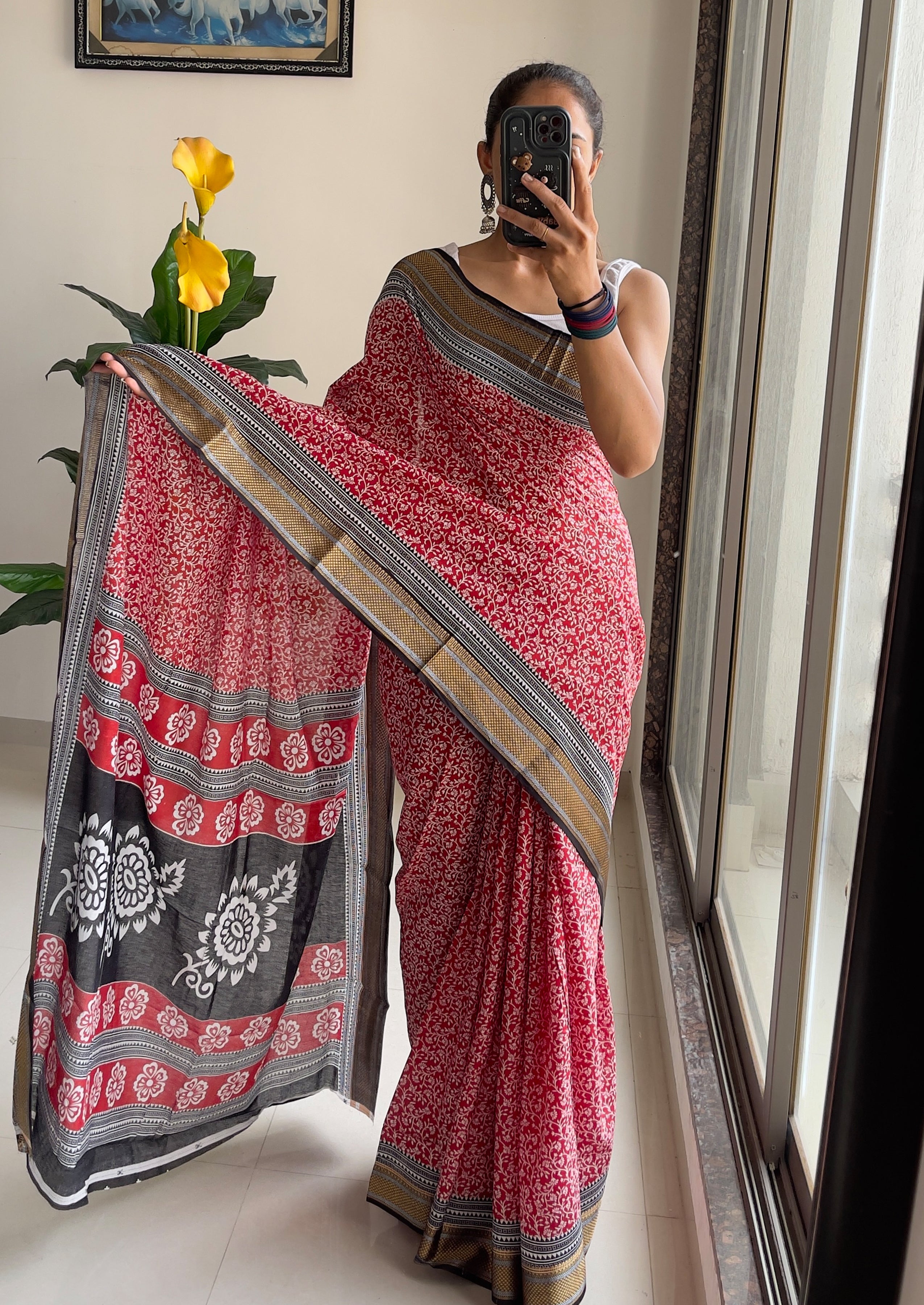 SELFI8 PRIMUM MULMUL COTTON WITH HEVY ZARI BORDAR BAGRU AJRAKH PRINTED RED SAREE