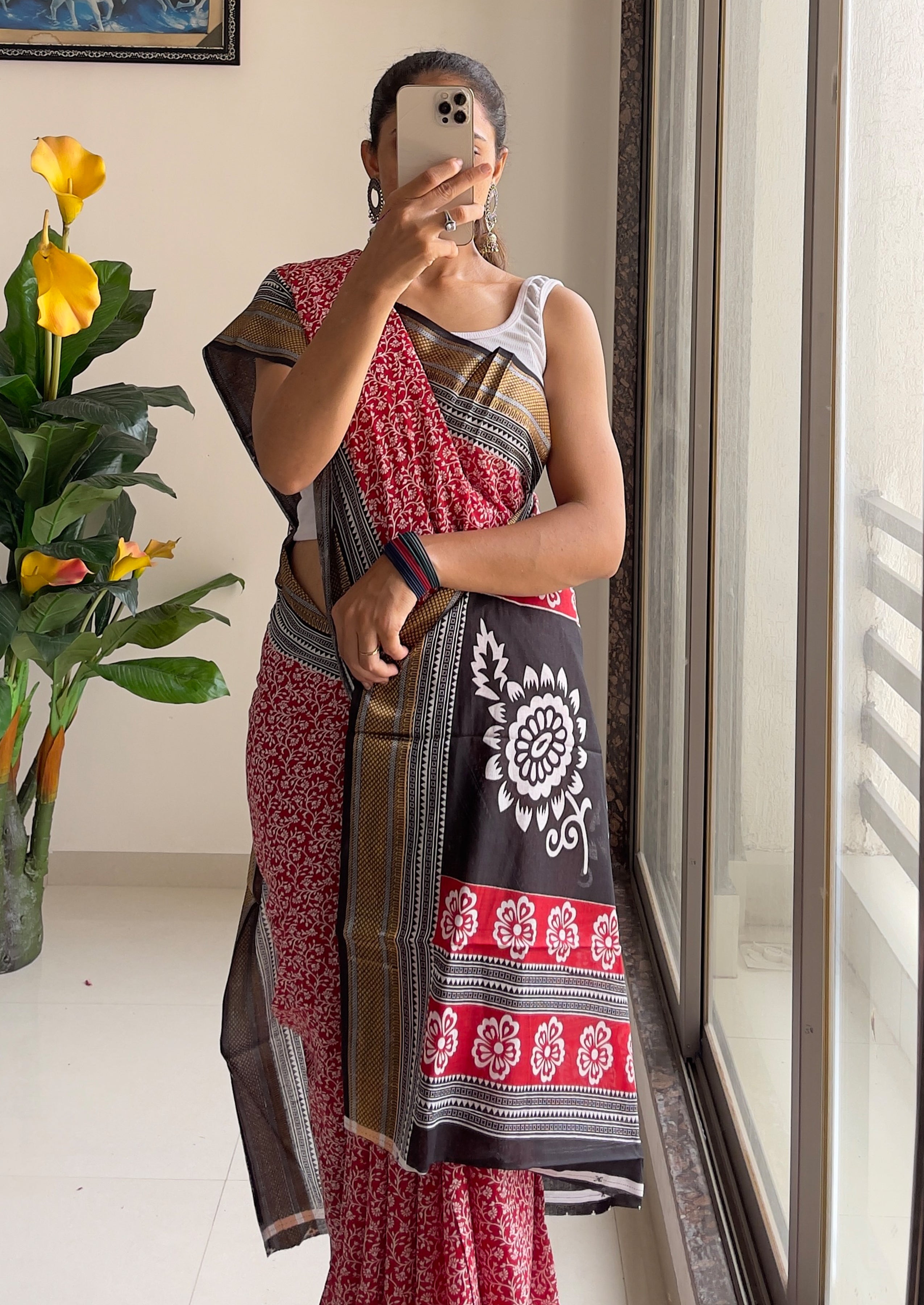 SELFI8 PRIMUM MULMUL COTTON WITH HEVY ZARI BORDAR BAGRU AJRAKH PRINTED RED SAREE