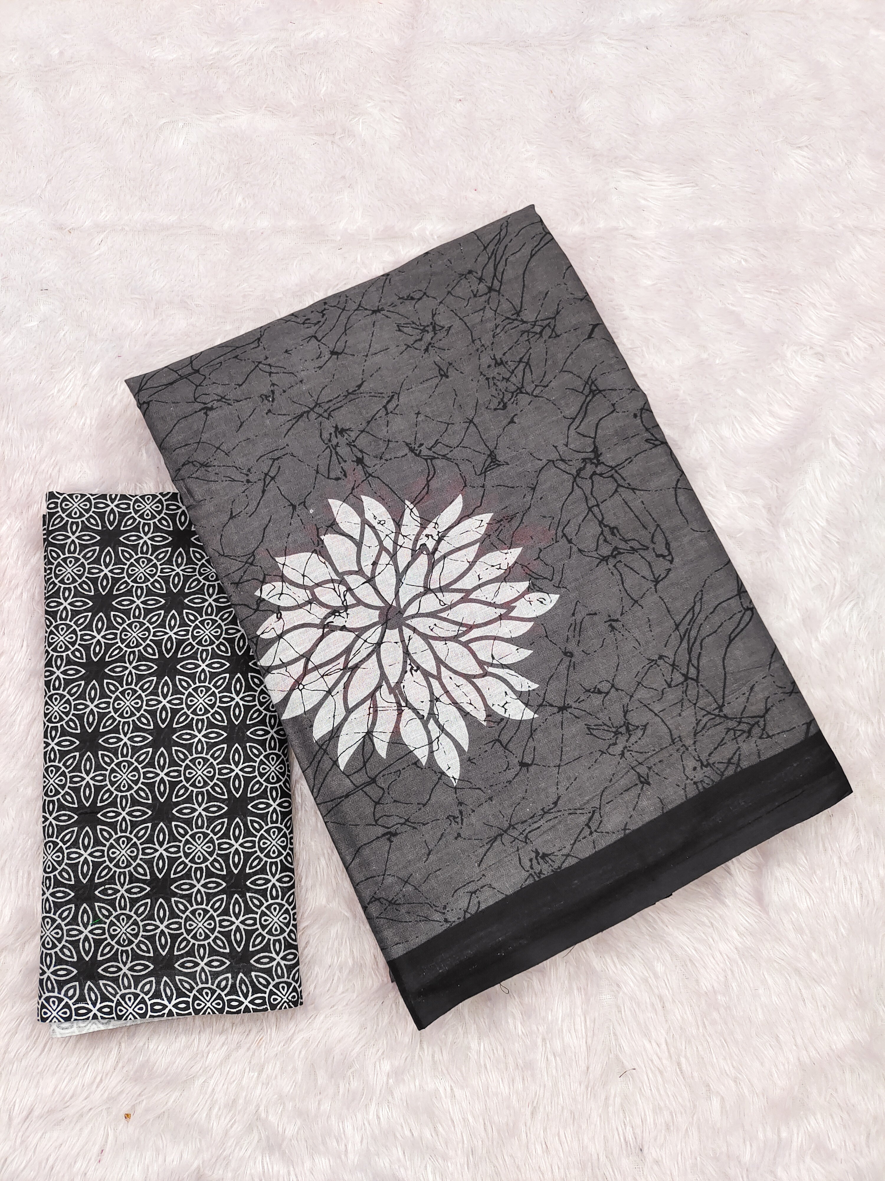 SRIVIDYA PURE MULMUL FLORAL BLOCK PRINTD GREY SAREE