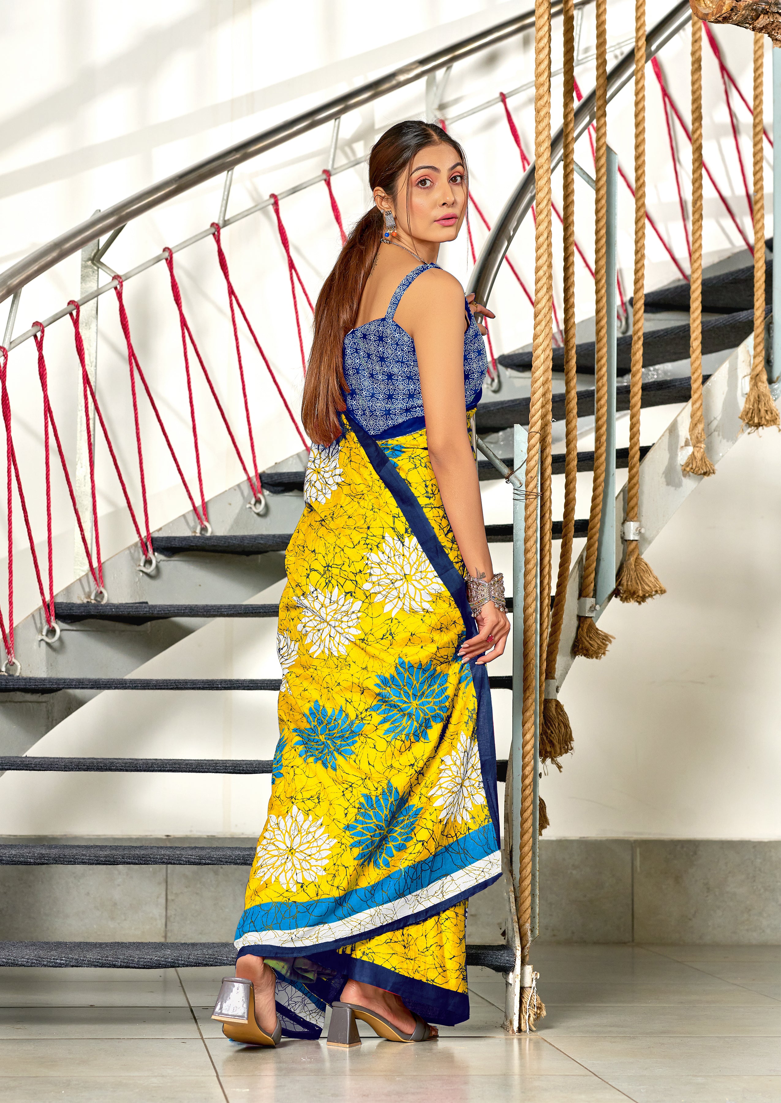 SRIVIDYA PURE MULMUL FLORAL BLOCK PRINTD YELLOW SAREE