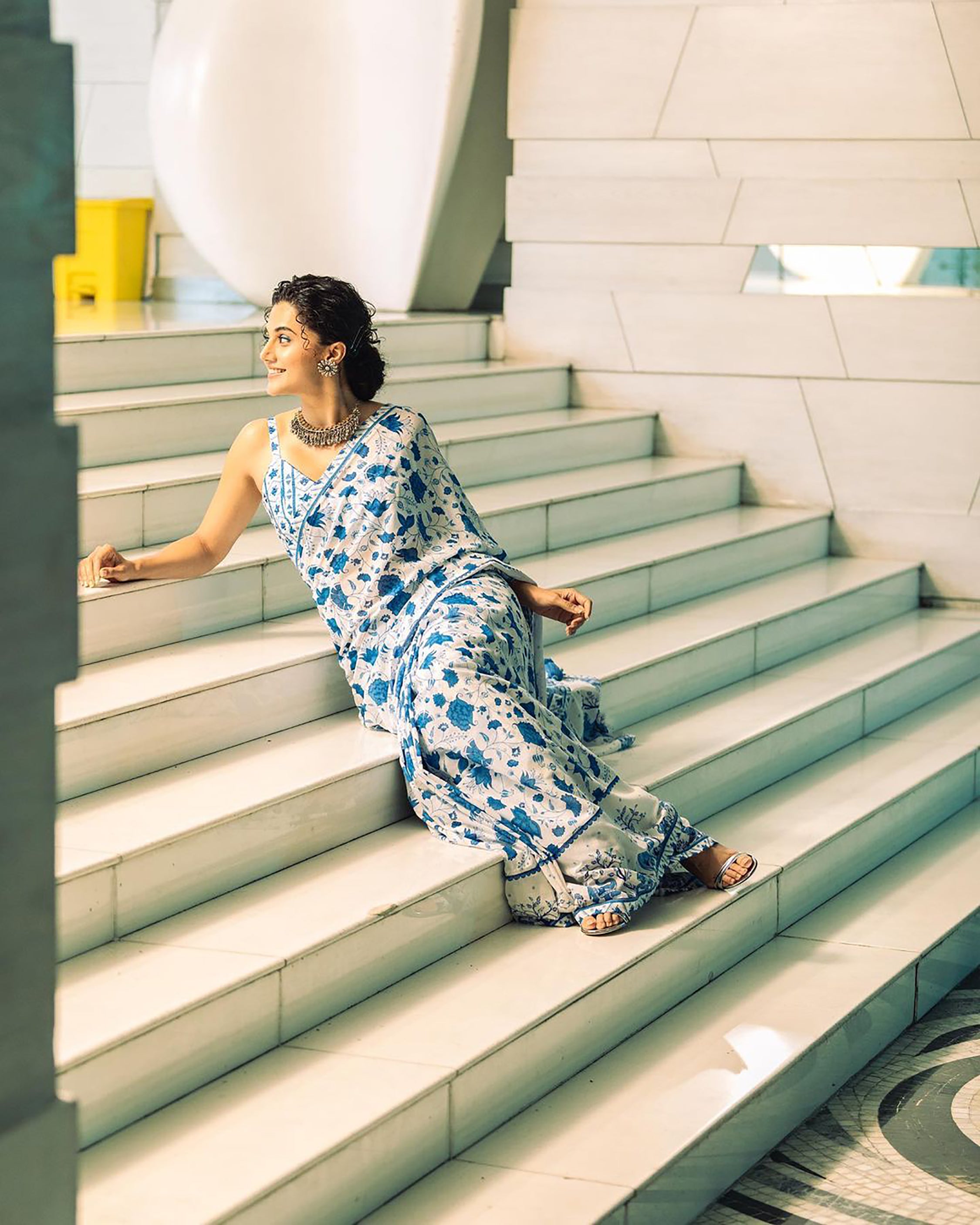 TAAPSEE SOFT PURE COTTON JAIPUR BLOCK PRINT WHITE AND BLUE SAREE