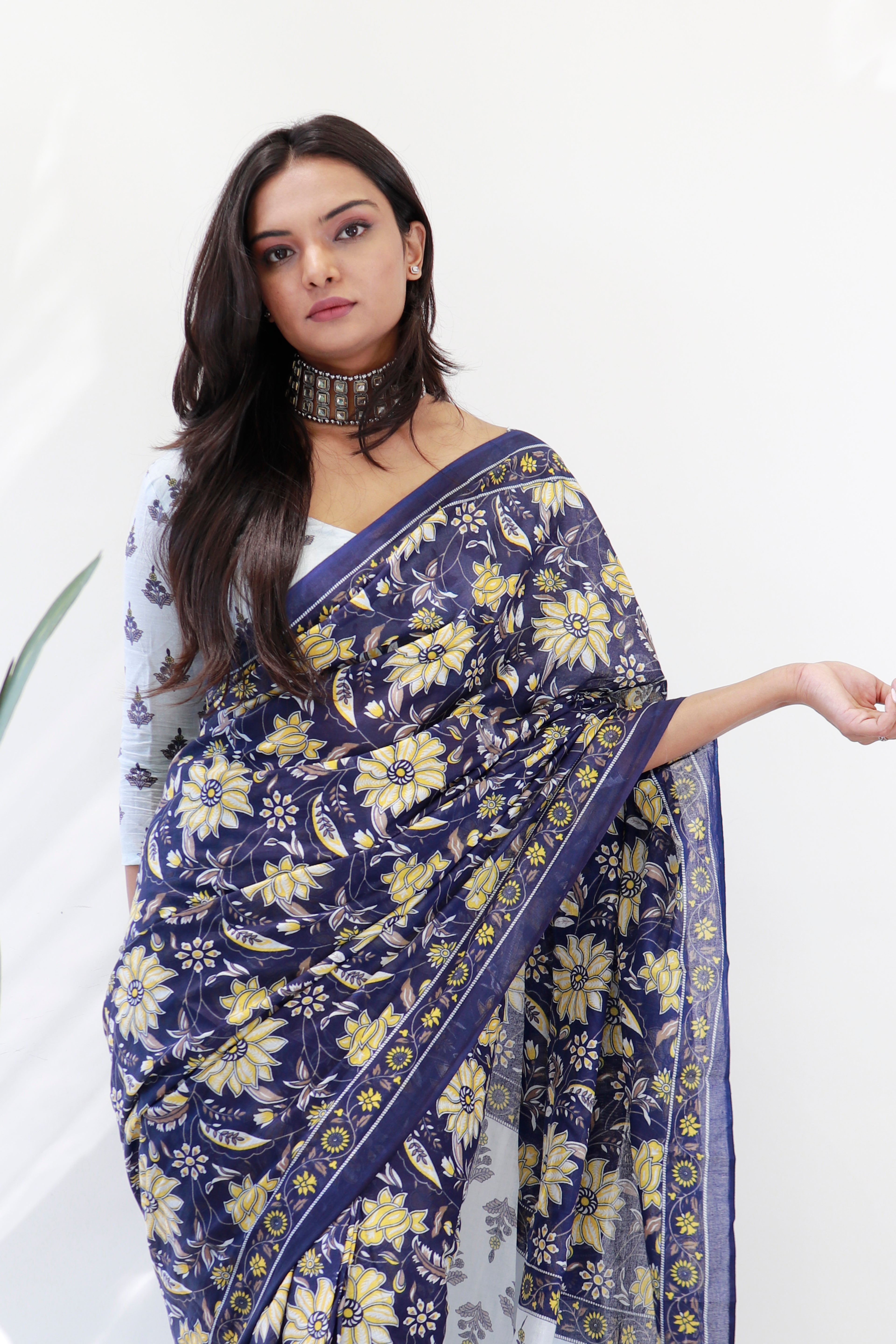 THE AJRAKH PURE MULMUL COTTON  BLOCK PRINT BLUE AND WHITE SAREE