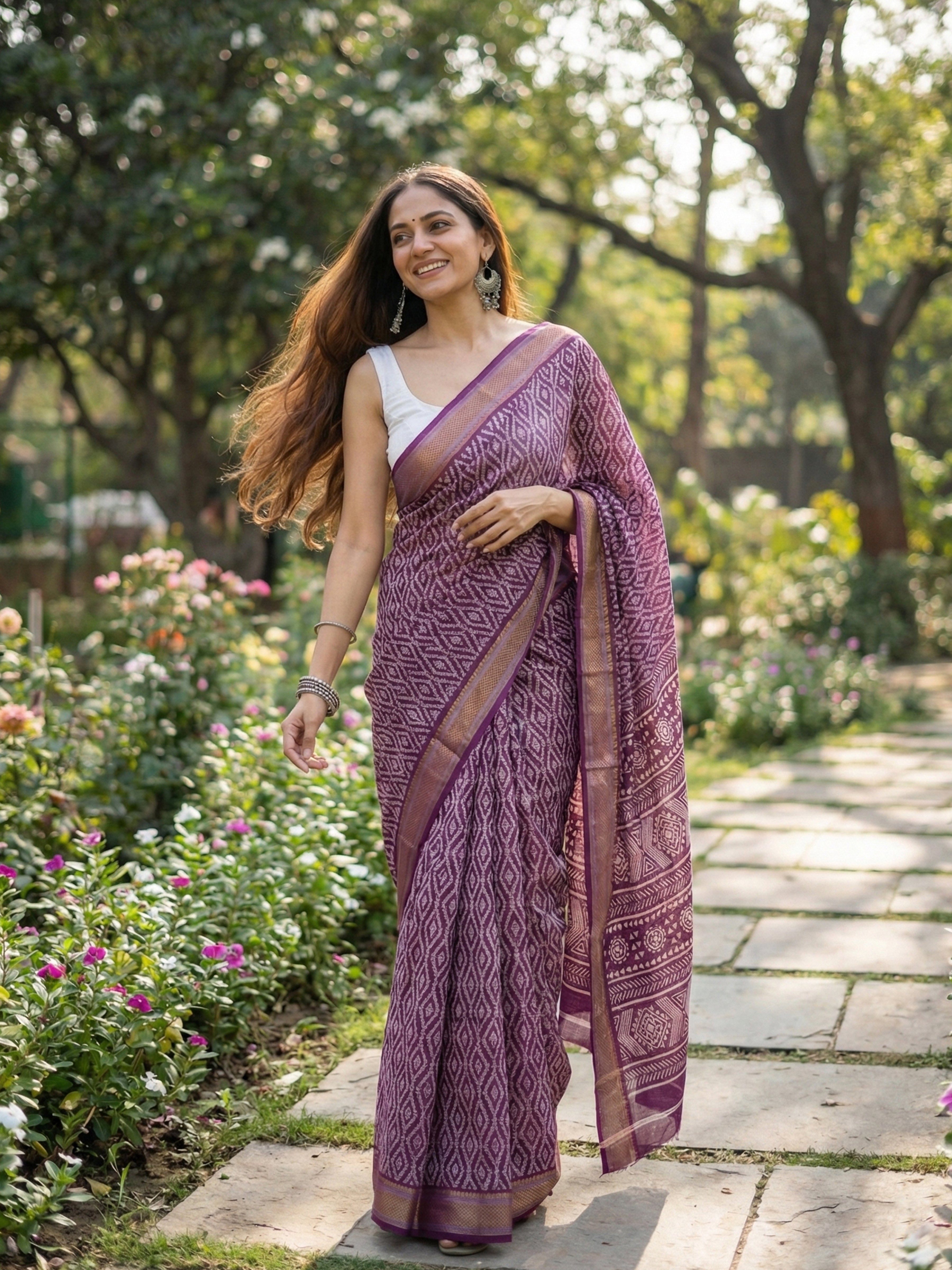 SELFI PRIMUM MULMUL COTTON WITH HEVY ZARI BORDAR BAGRU BANDHANI PRINTED PURPLE SAREE
