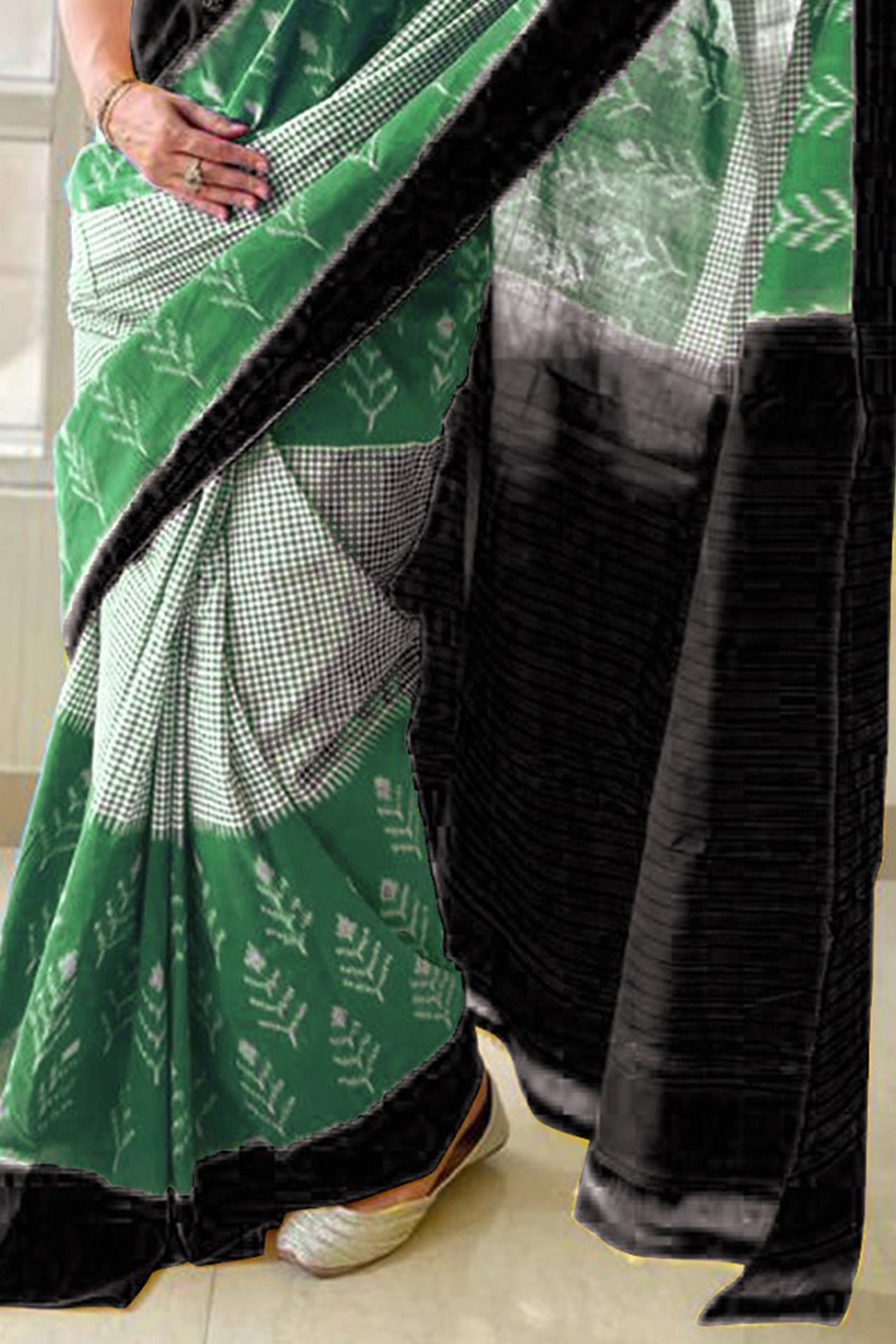 AAITAWATH SOFT PURE COTTON FANCY IKKAT PRINT GREEN SAREE