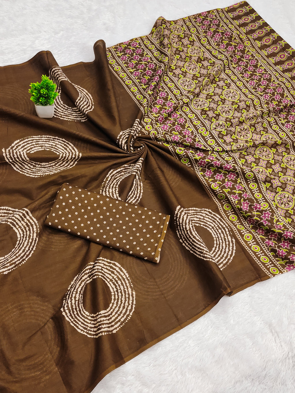 AJRAKH BANDHEJ PURE MULMUL COTTON  HAND BLOCK PRINT BROWN SAREE