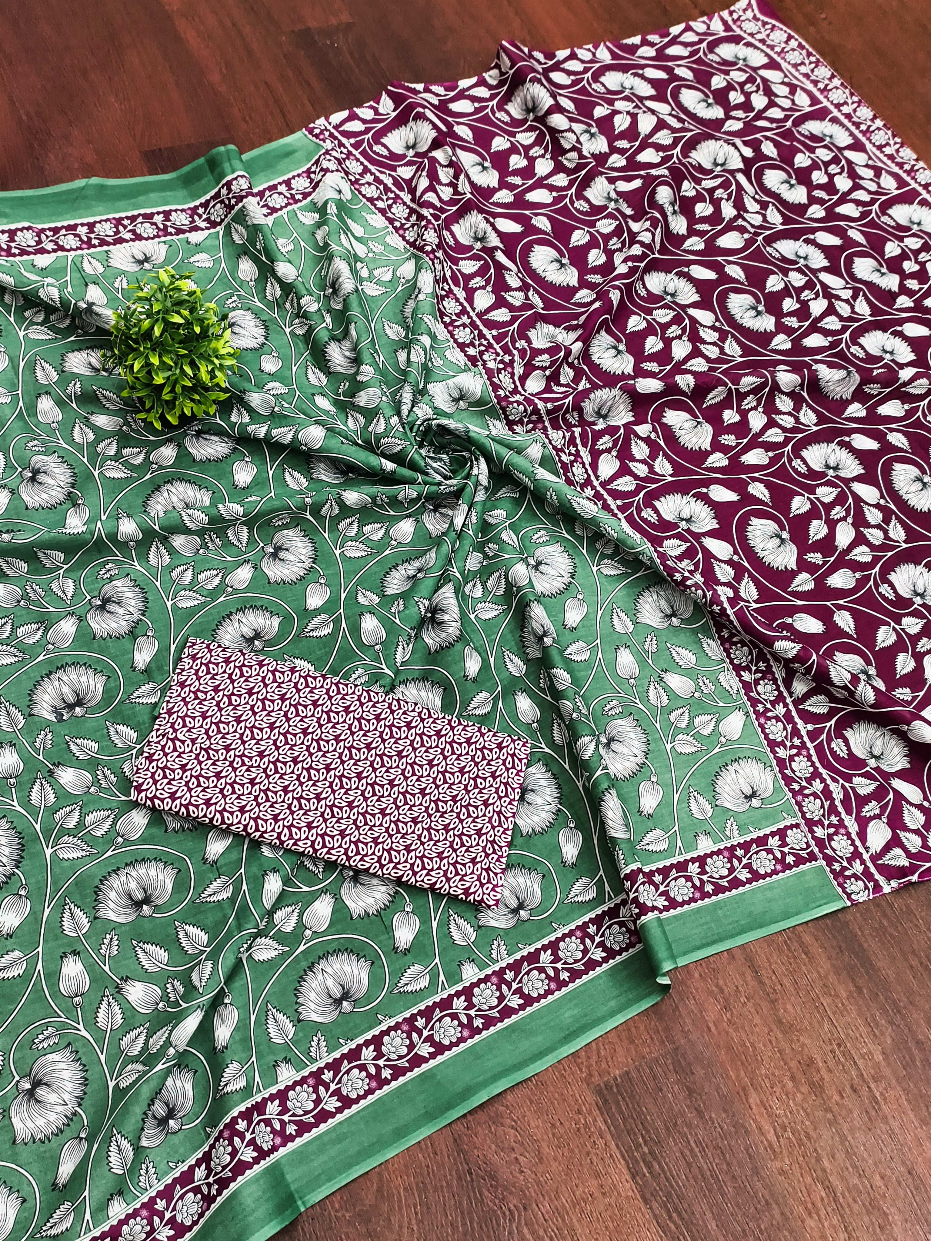 FLORAL HAND BLOCK STYLE PRINT MULMUL COTTON GREEN SAREE