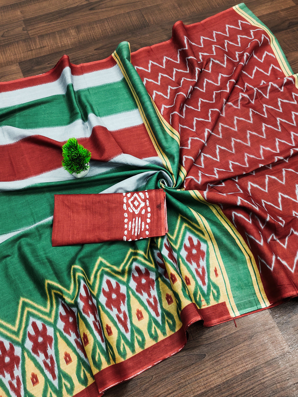BLOOMING IKKAT HAND PRINT MULMUL COTTON GREEN SAREE