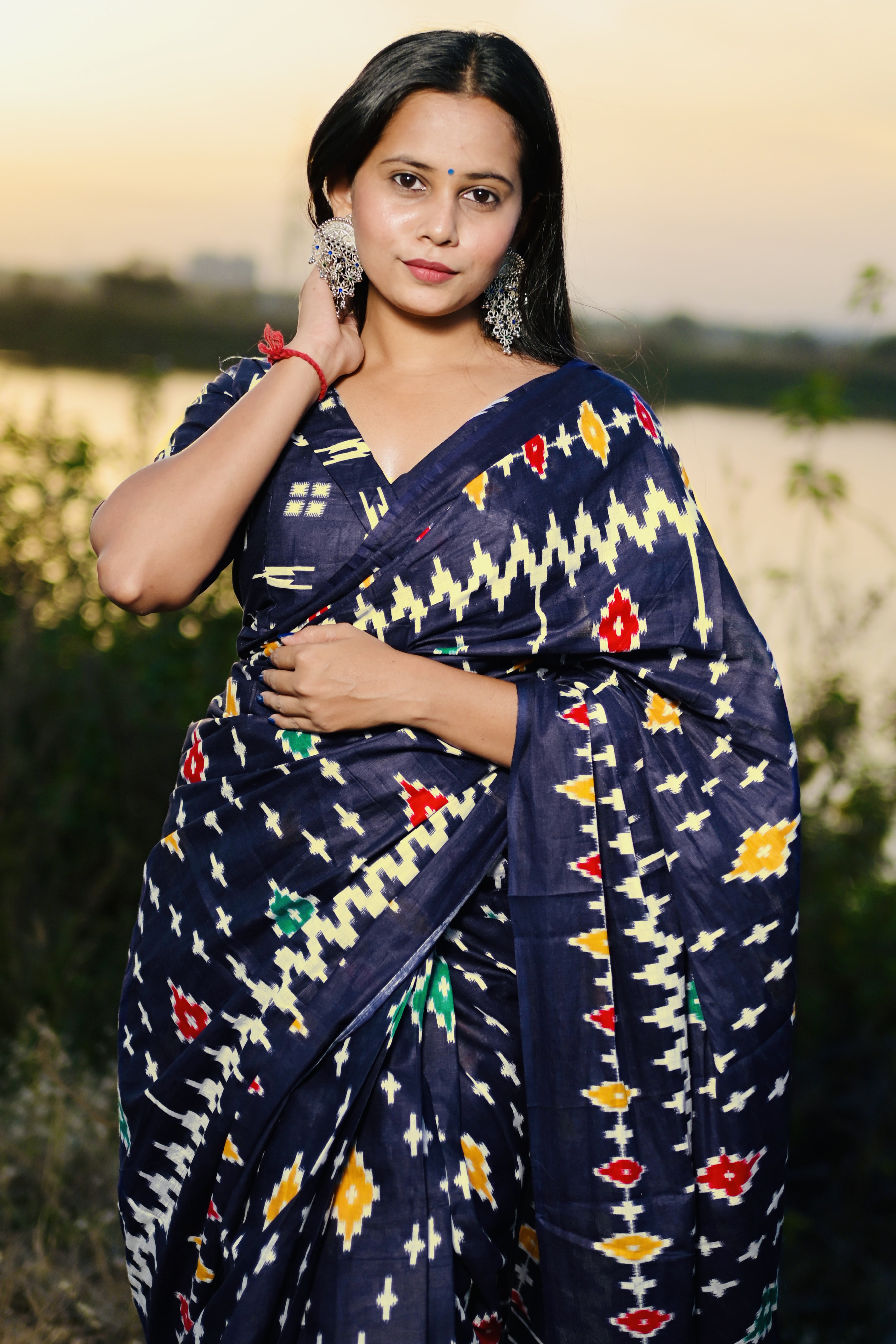 DARSHITA SOFT MULMUL COTTON IKKAT HAND BAGRU PRINTED BLUE SAREE