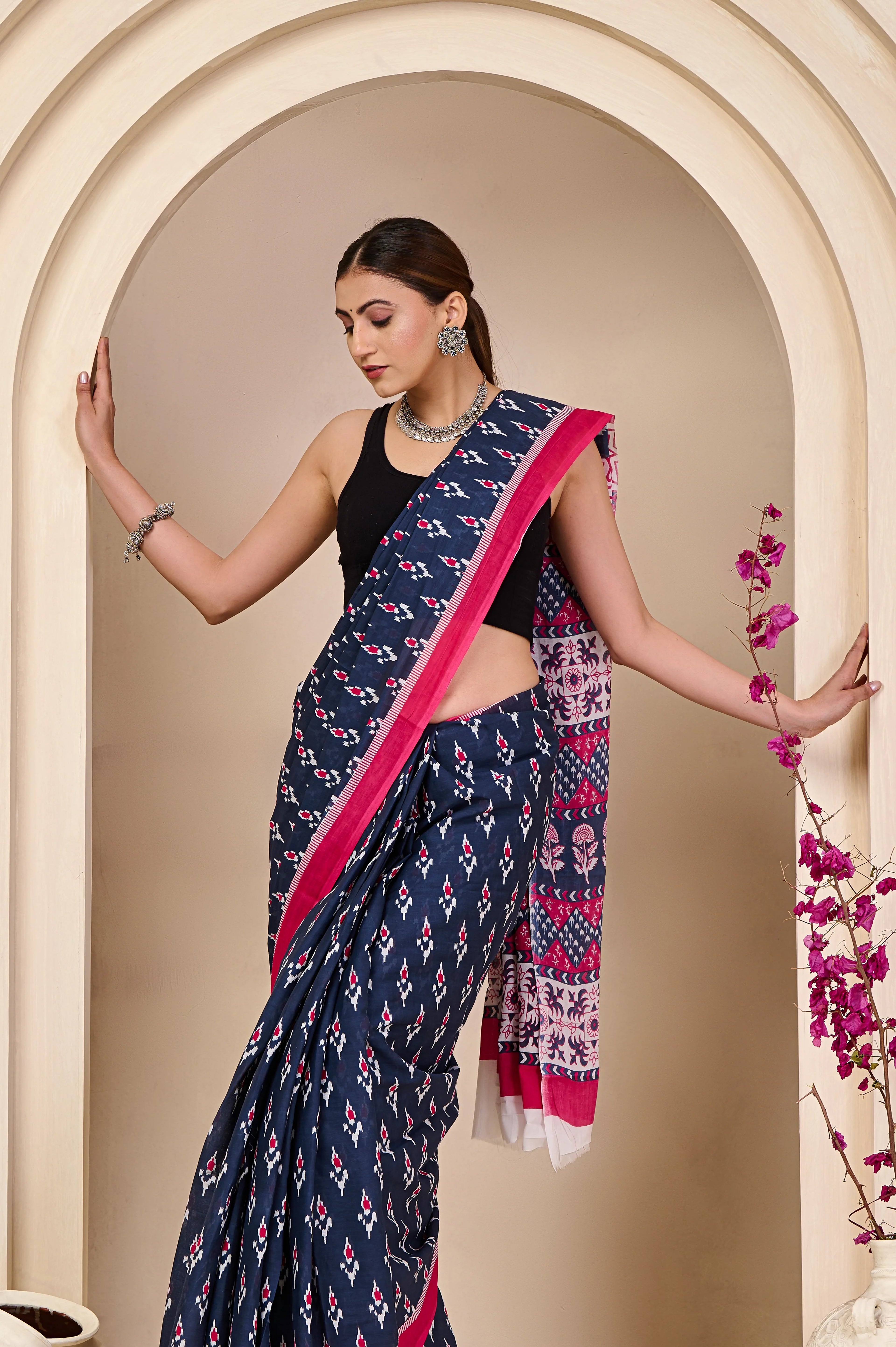 EVERLY SOFT PURE COTTON JAIPUR HAND BLOCK  IKKAT PRINT GREAY AND PINK SAREE