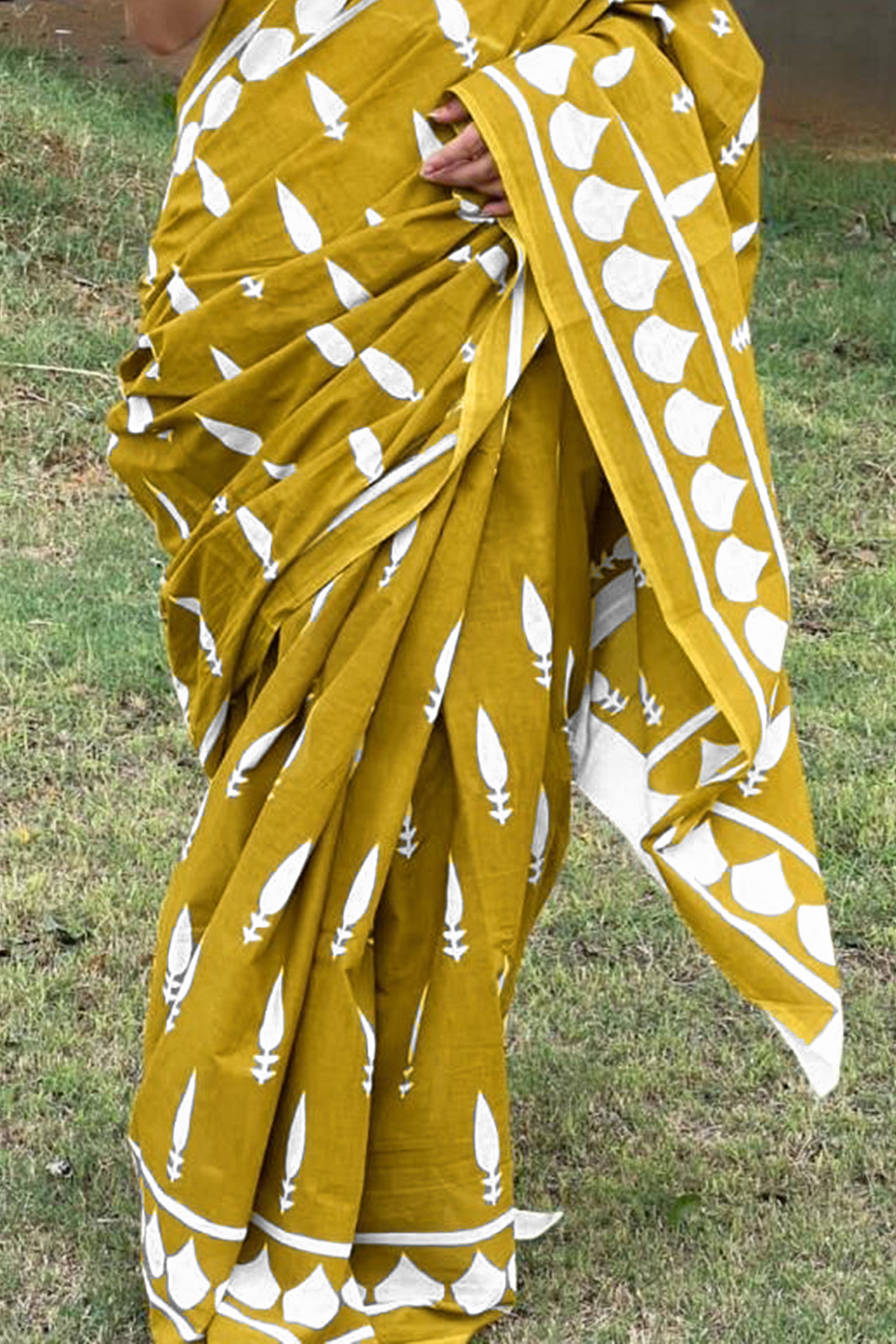 EVERLY SOFT PURE COTTON FANCY BAGRU  HAND BLOCK PRINTED YELLOW SAREE
