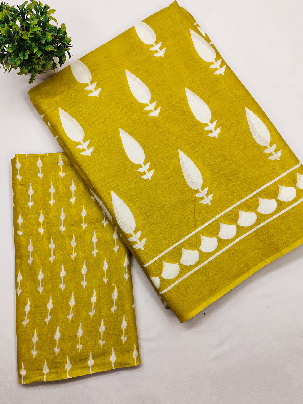 EVERLY SOFT PURE COTTON FANCY BAGRU  HAND BLOCK PRINTED YELLOW SAREE
