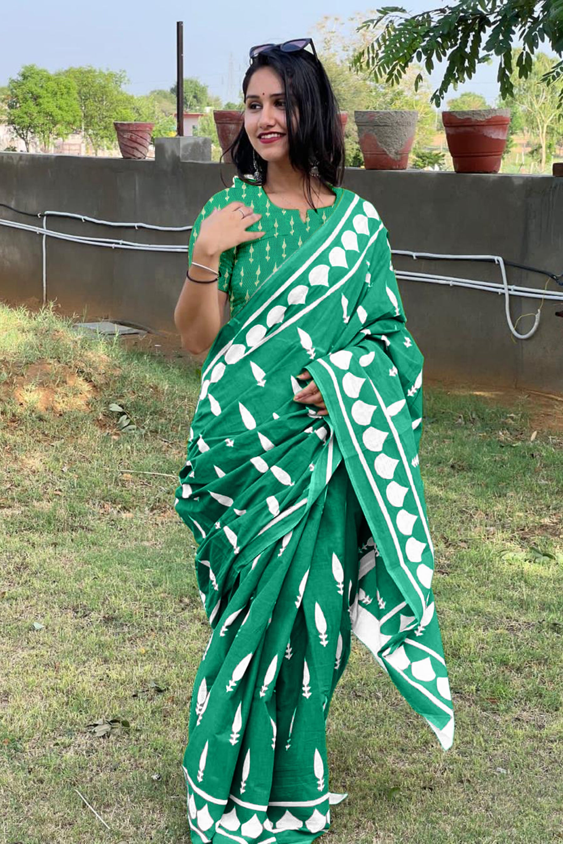 EVERLY SOFT PURE COTTON FANCY BAGRU  HAND BLOCK PRINTED GREEN SAREE