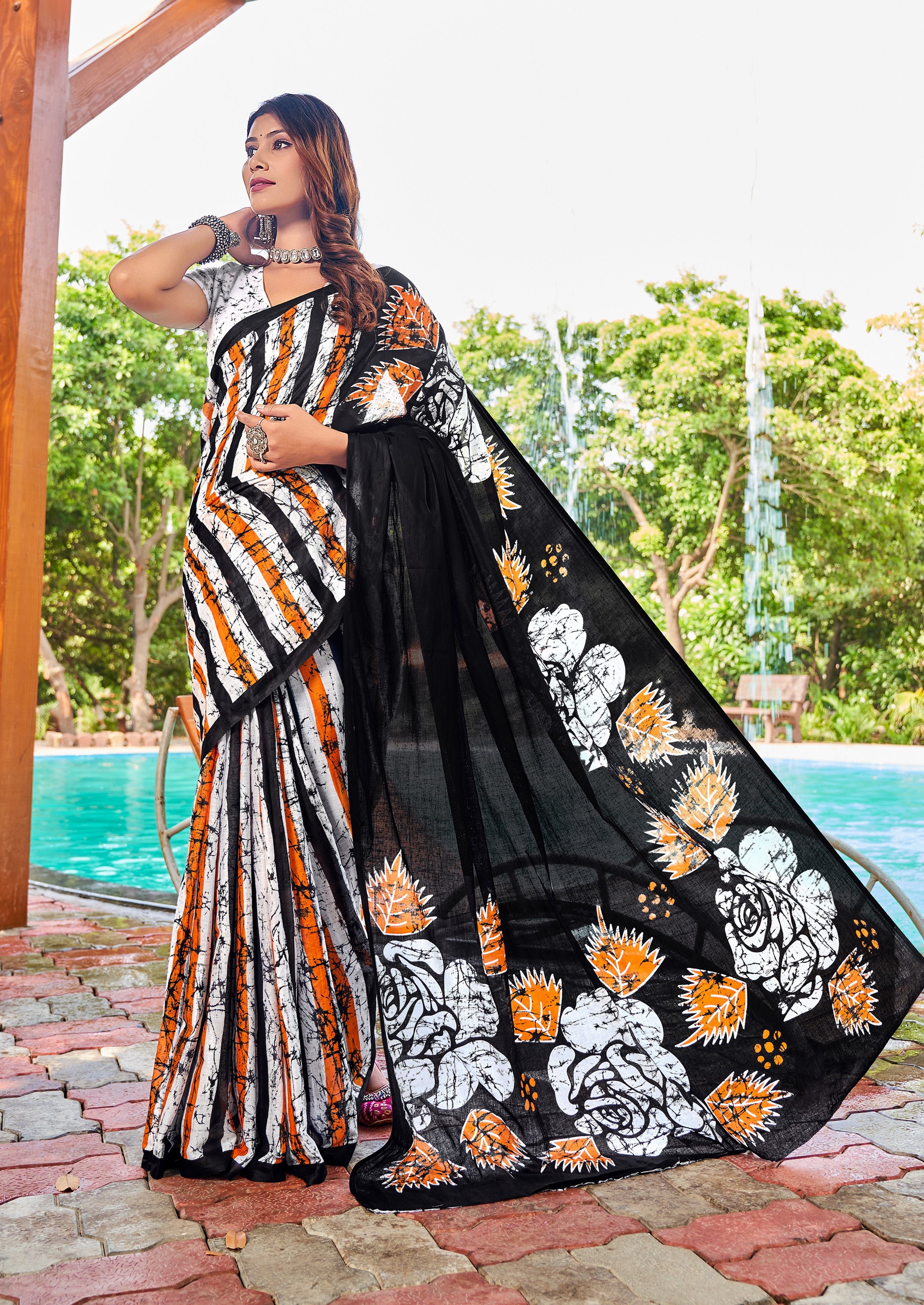FASHION FUNDA PURE MULMUL COTTON BAGRU FANCY HAND PRINTED BLACK SAREE