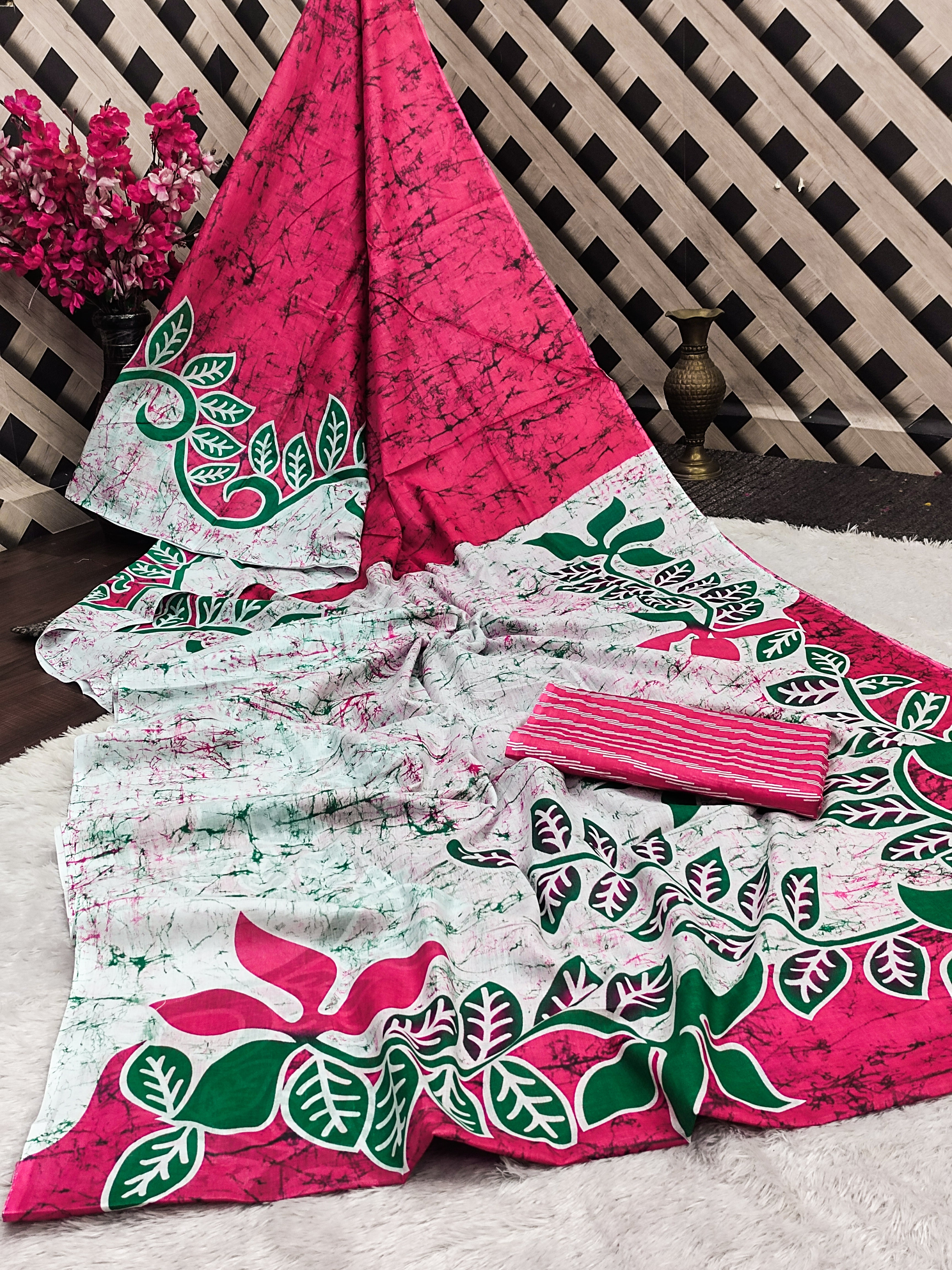 FASHION FUNDA PURE MULMUL COTTON BAGRU FANCY HAND PRINTED MULTICOLOR SAREE