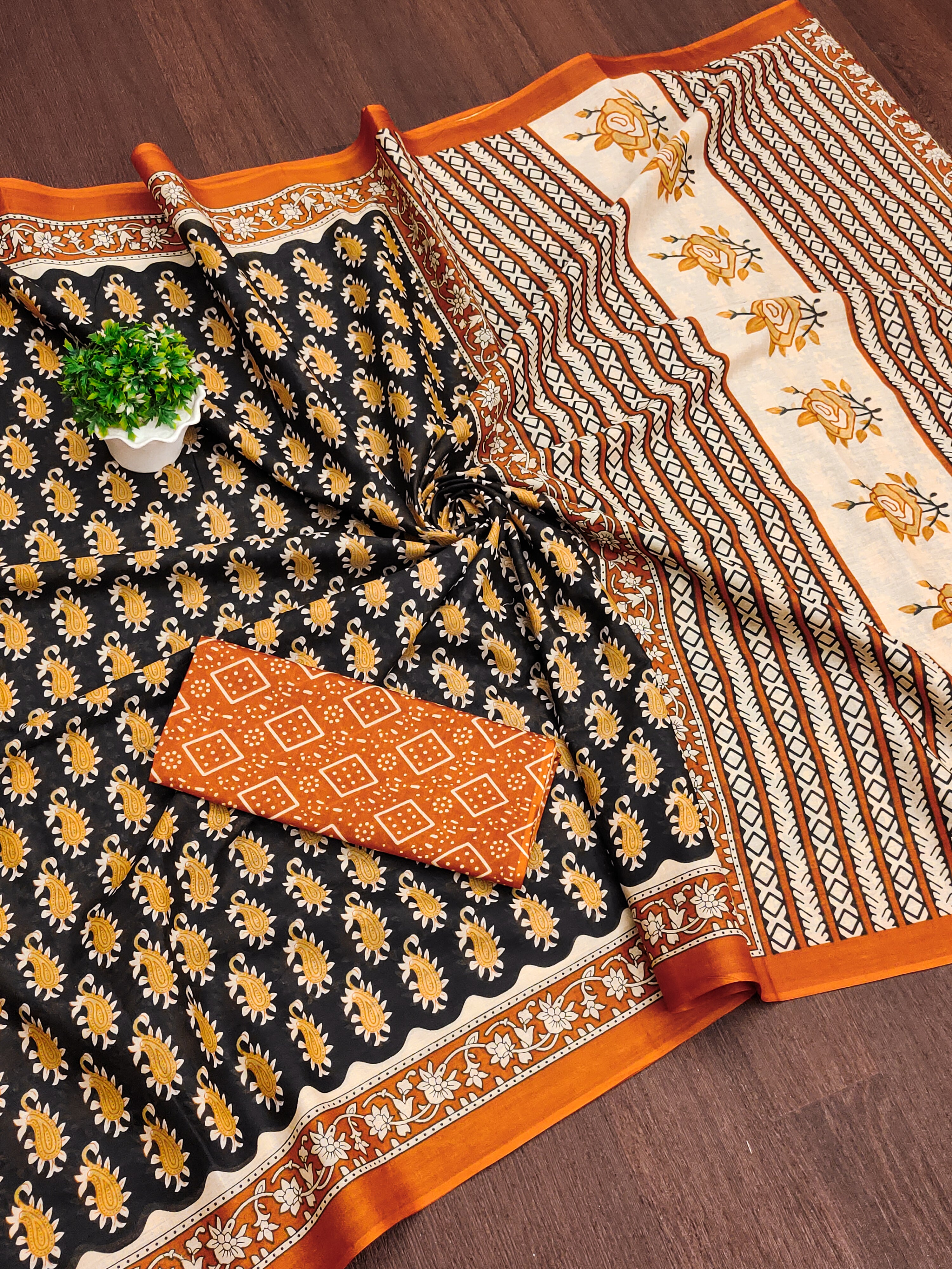 INAYAT PURE MULMUL COTTON JAIPUR PRINTD BLACK SAREE