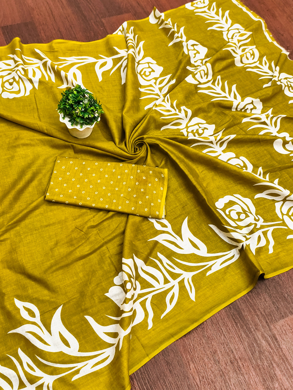 KALA PURE MULMUL COTTON HAND BLOCK FLORAL PRINTD GREEN SAREE