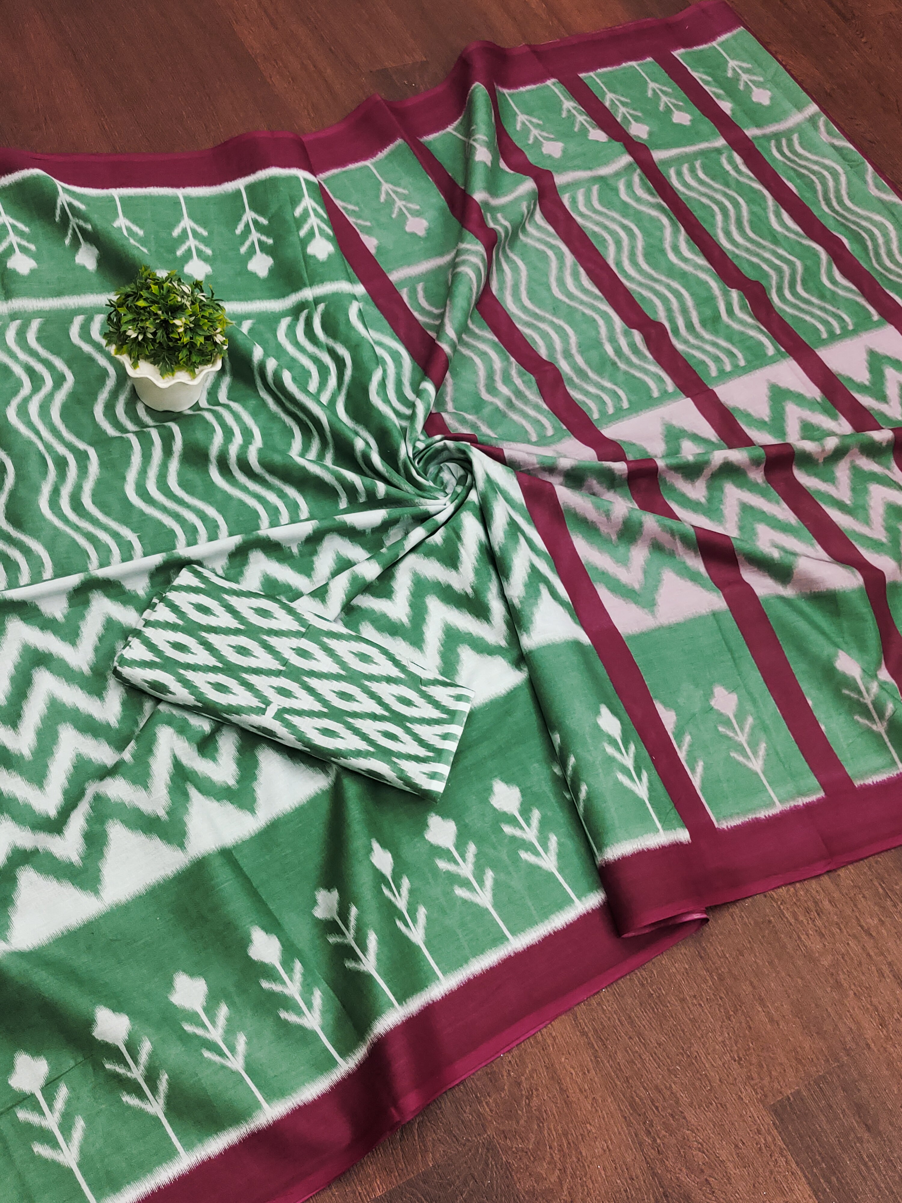 KALINI PURE MULMUL COTTON IKKAT  PRINTD BOTTLE GREEN SAREE