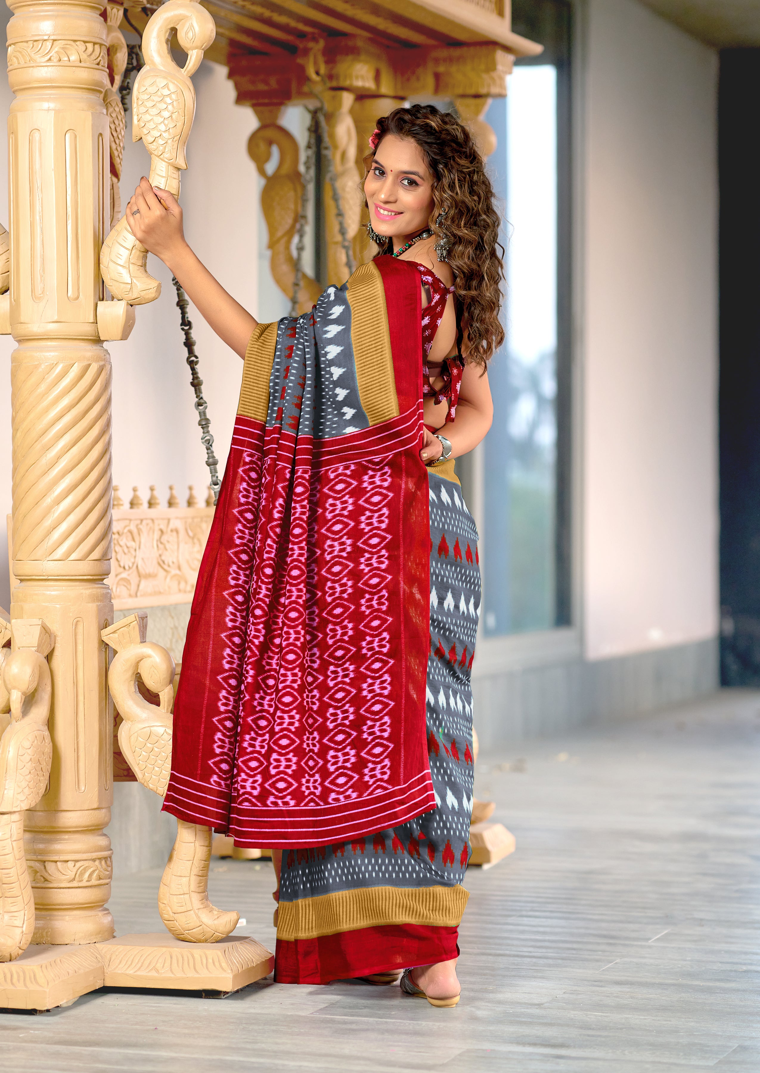 MADHUBALA PURE MULMUL COTTON IKKAT HAND BLOCK PRINT GREY SAREE