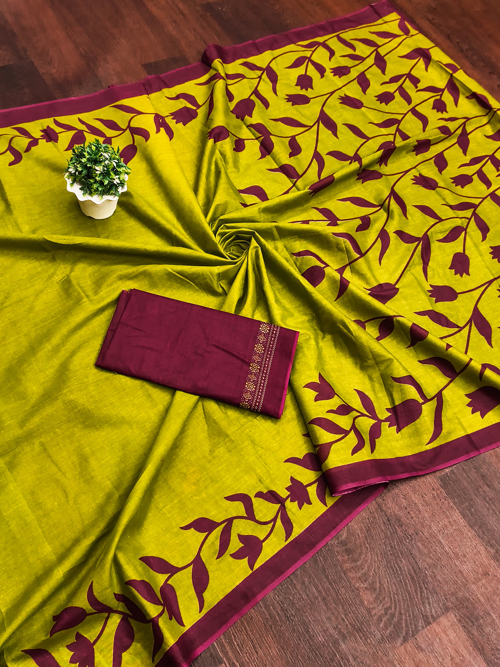 PADMAVATI PURE MULMUL COTTON FANCY HAND BLOCK PRINT GREEN SAREE