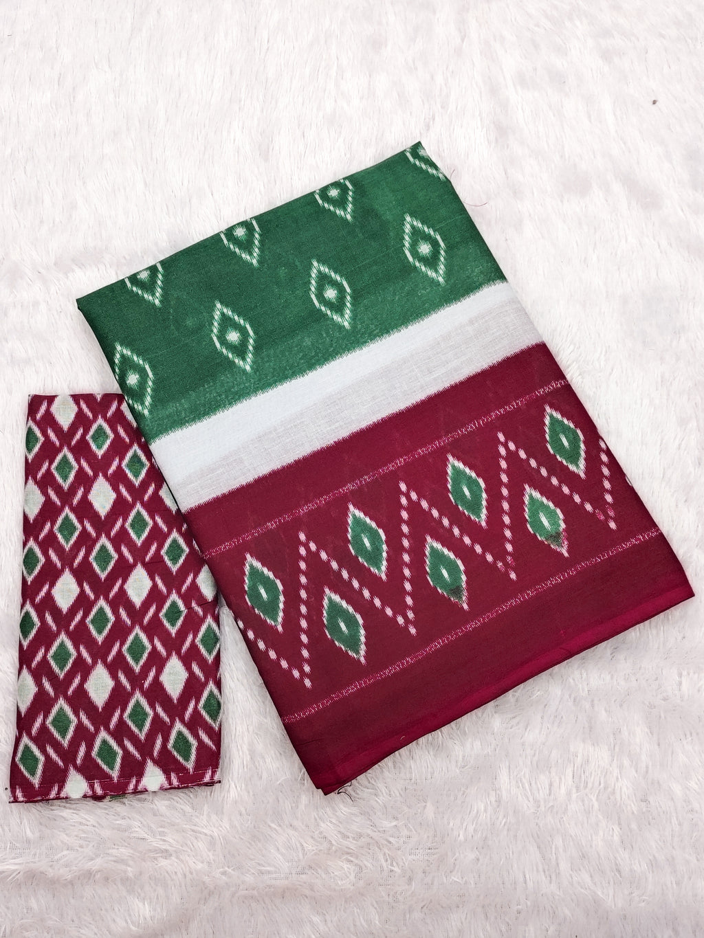 PREMWATHI PURE MULMUL COTTON IKKAT POCHAMPALLY HAND PRINTED BOTTAL GREEN SAREE