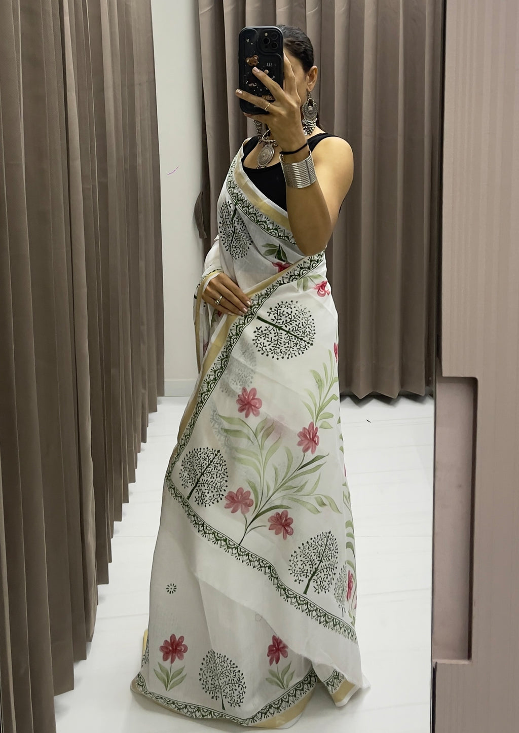 SELFI11 PRIMUM MAHESHWARI COTTON WITH ZARI BODAR PURE WHITE SAREE