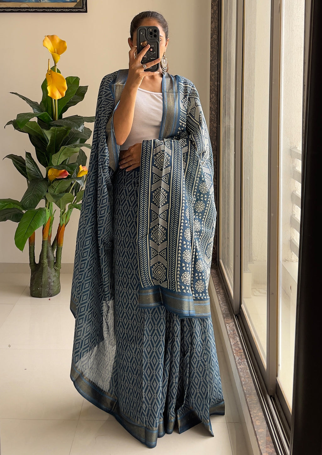 SELFI PRIMUM MULMUL COTTON WITH HEVY ZARI BORDAR BAGRU BANDHANI PRINTED TEAI BLUE SAREE