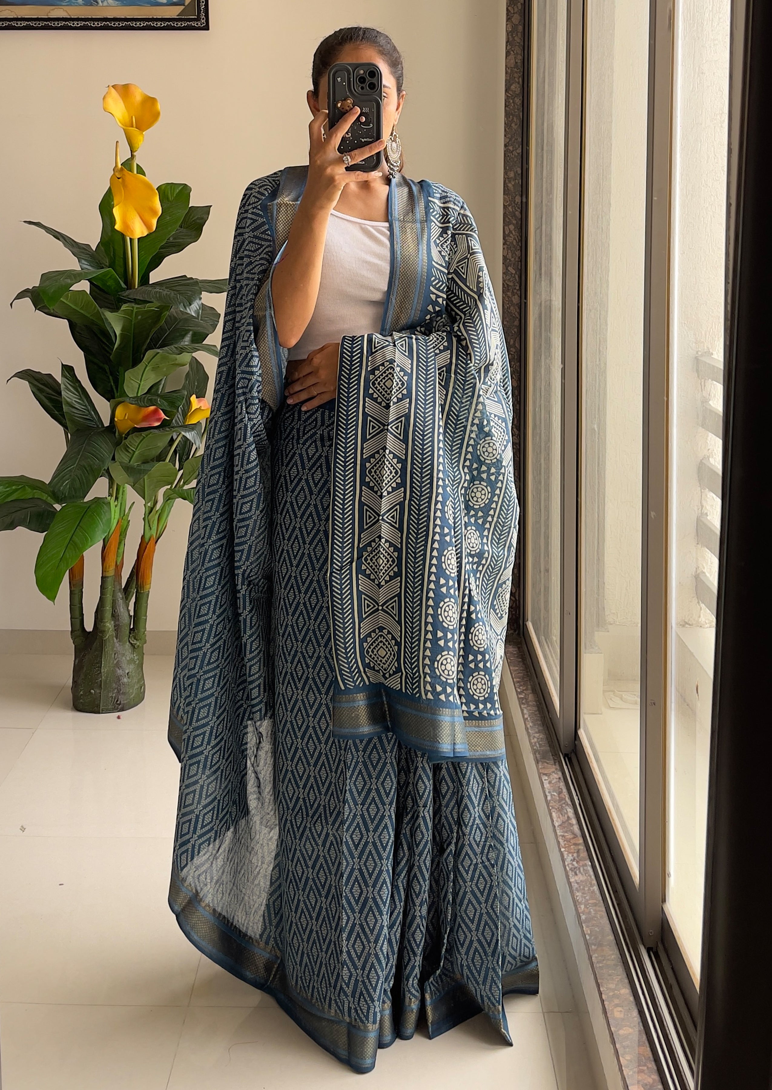SELFI PRIMUM MULMUL COTTON WITH HEVY ZARI BORDAR BAGRU BANDHANI PRINTED TEAI BLUE SAREE