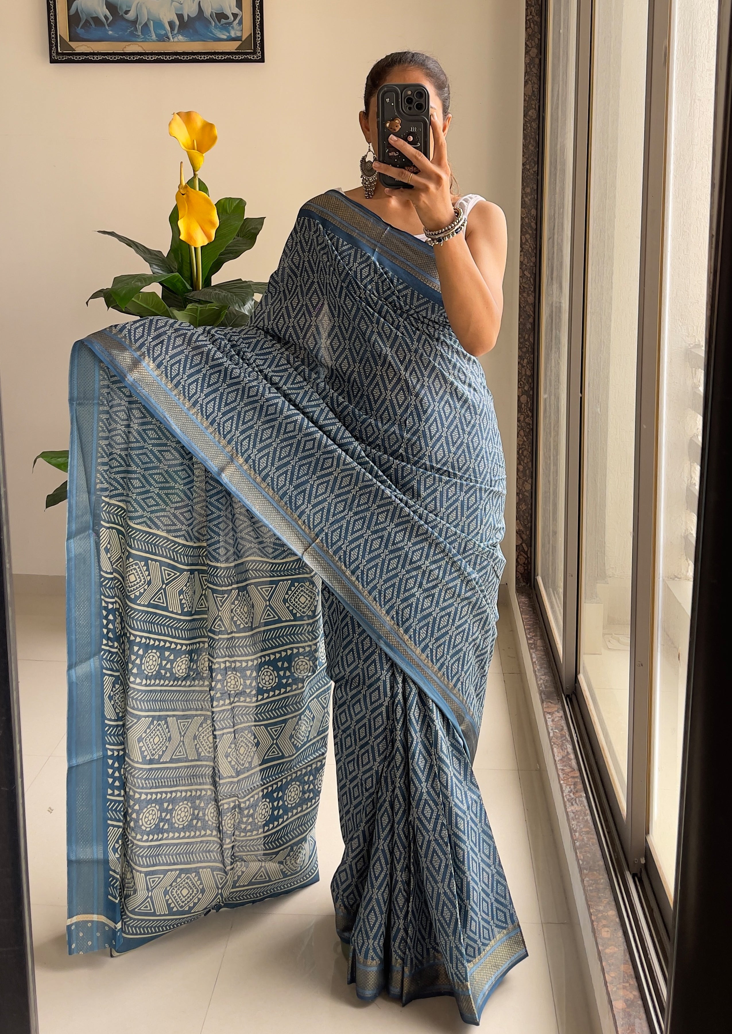 SELFI PRIMUM MULMUL COTTON WITH HEVY ZARI BORDAR BAGRU BANDHANI PRINTED TEAI BLUE SAREE
