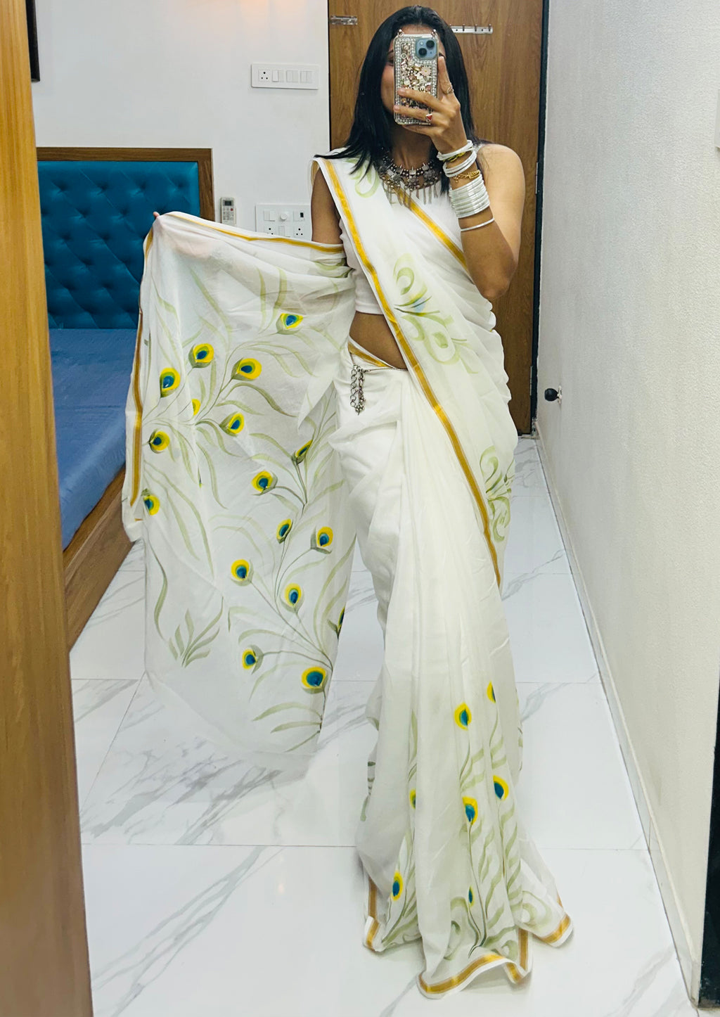 SELFI28 SOFT MASLIN COTTON WITH HEVY ZARI BODAR WHITE SAREE