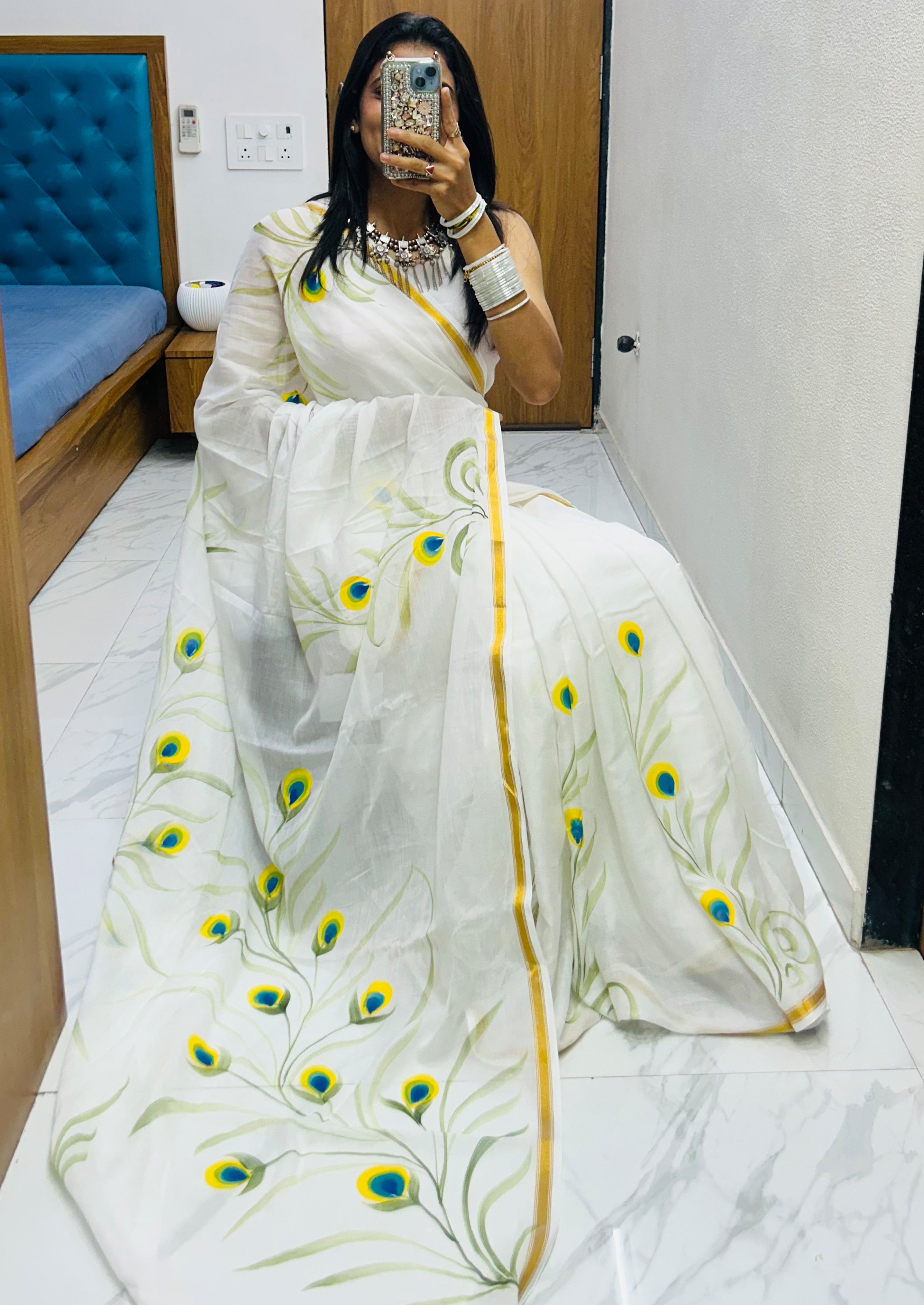 SELFI28 SOFT MASLIN COTTON WITH HEVY ZARI BODAR WHITE SAREE