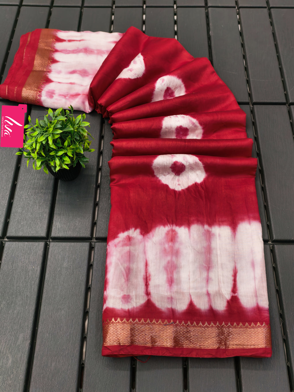 SELFI32 PRIMIUM MASLIN SILK NECHRAL SOFT MATIRYAL JACQUARD BORDER RED SAREE