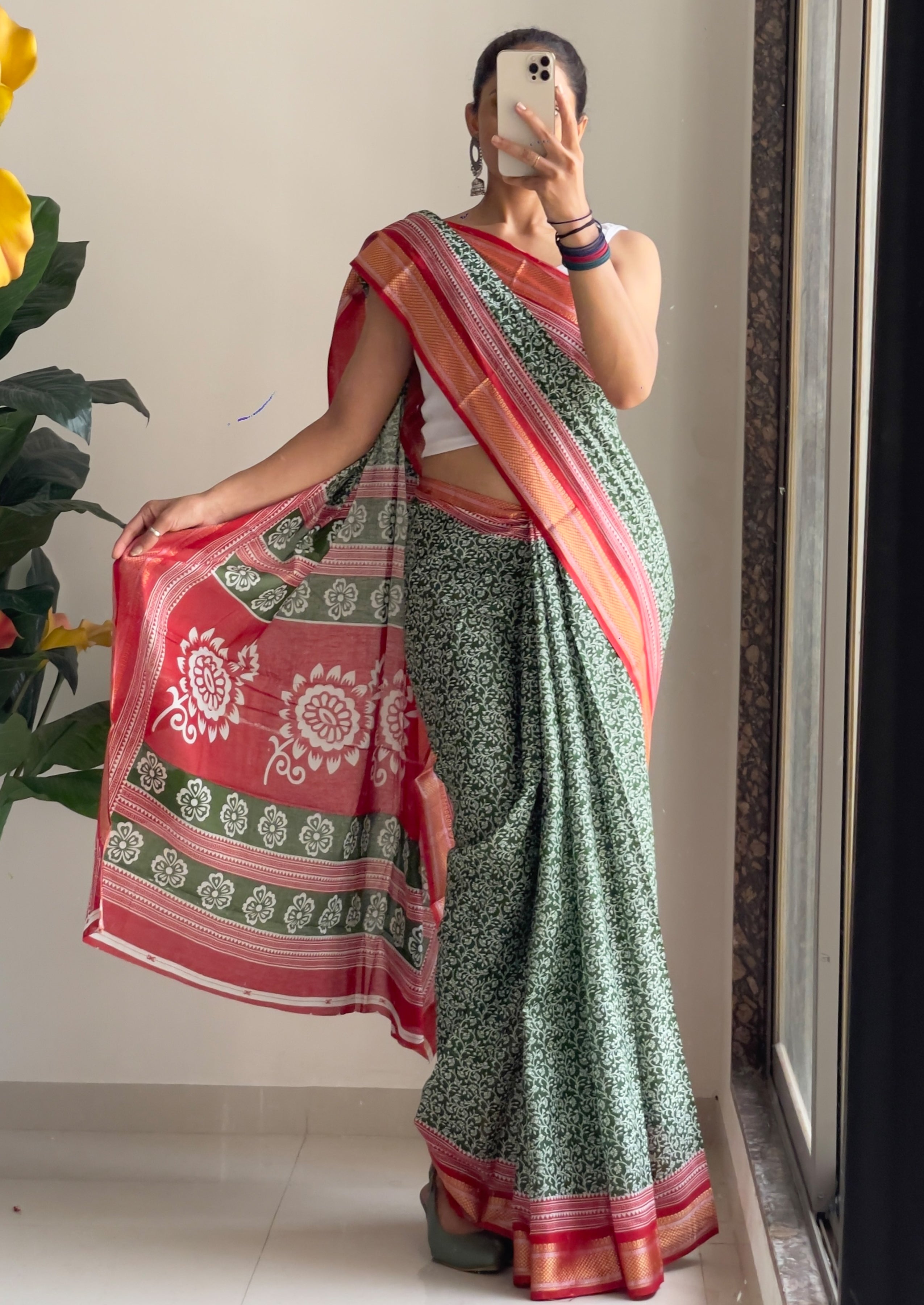 SELFI8 PRIMUM MULMUL COTTON WITH HEVY ZARI BORDAR BAGRU AJRAKH PRINTED GREEN SAREE