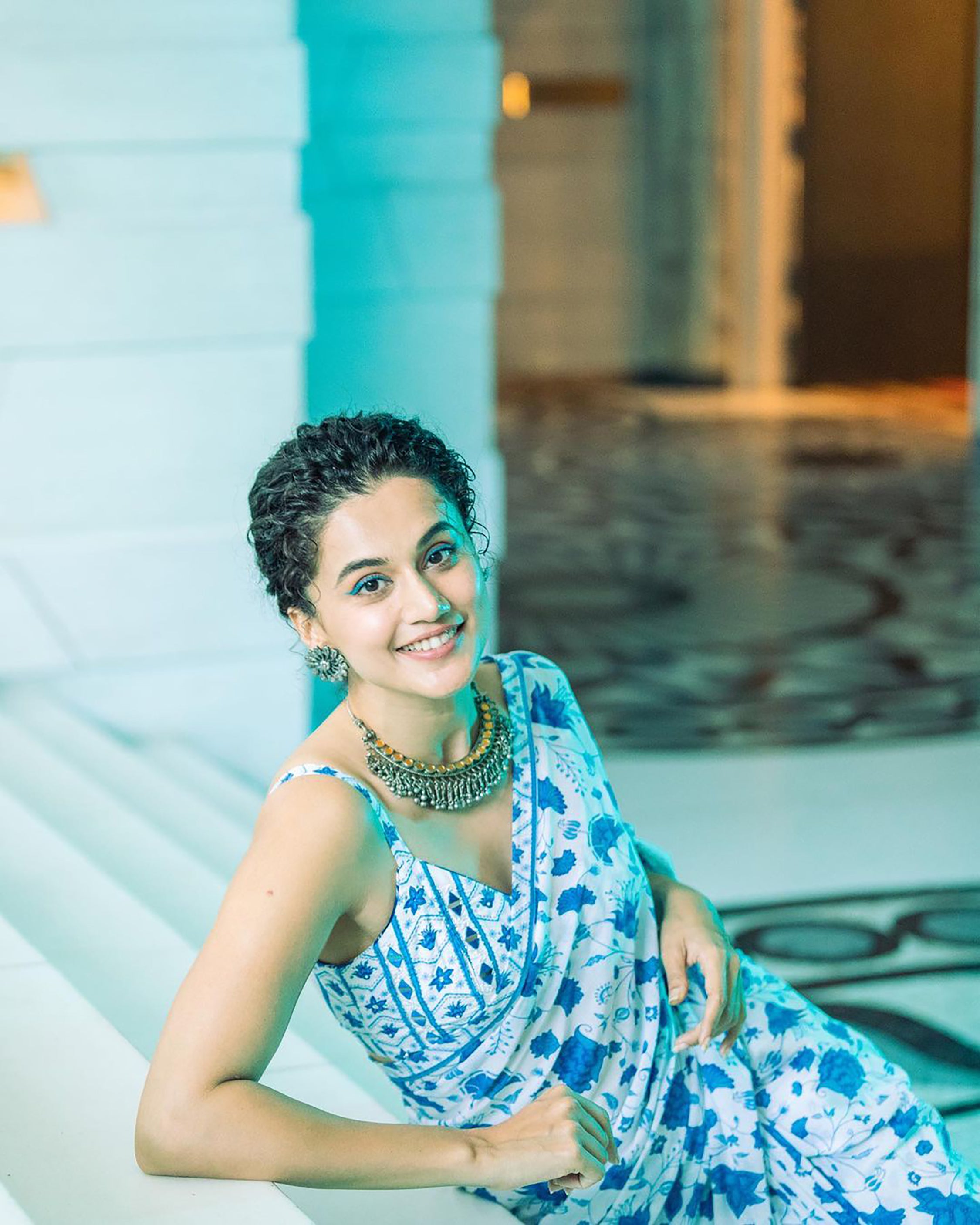 TAAPSEE SOFT PURE COTTON JAIPUR BLOCK PRINT WHITE AND BLUE SAREE