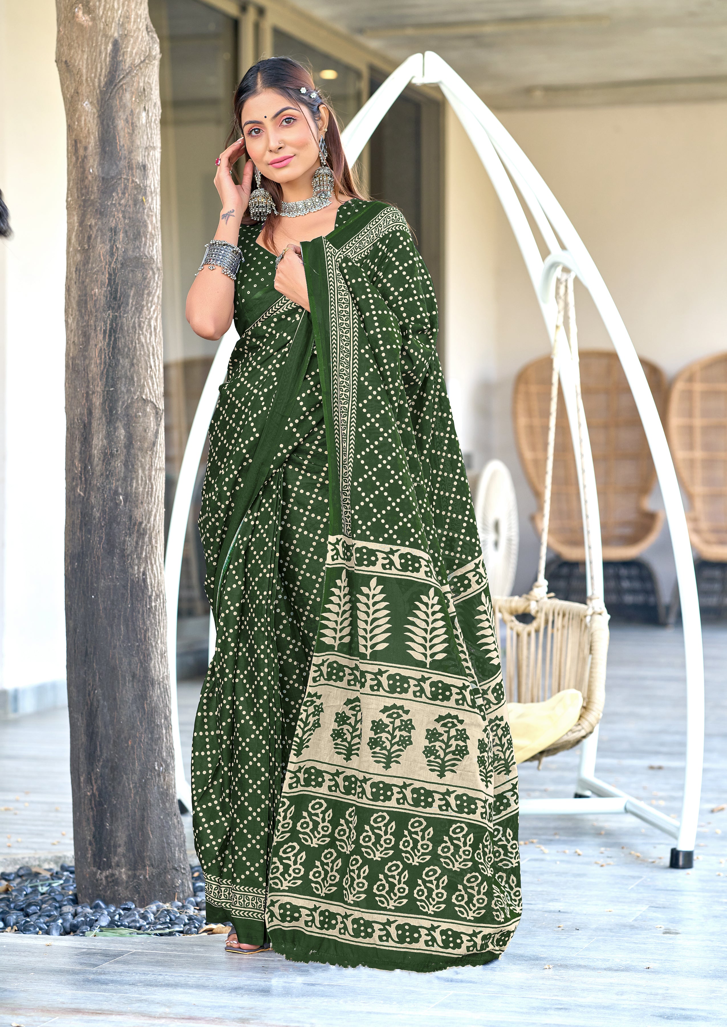 VICTORIYA PURE MULMUL COTTON HAND BANDHANI BLOCK PRINT GREEN SAREE