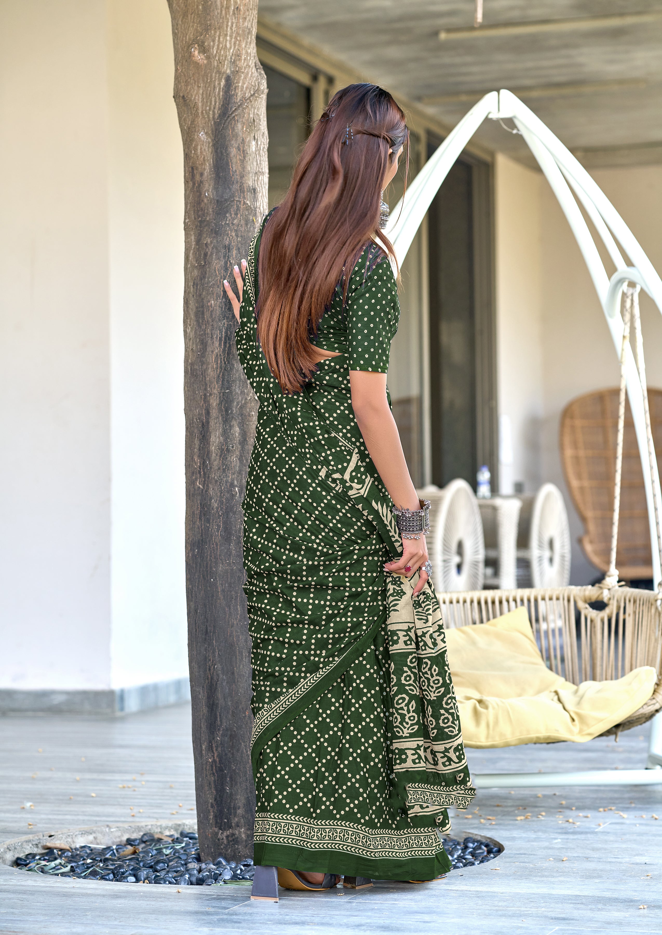 VICTORIYA PURE MULMUL COTTON HAND BANDHANI BLOCK PRINT GREEN SAREE