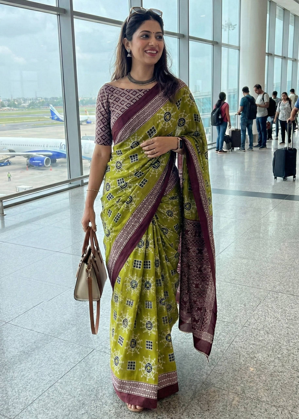 PURE MULMUL COTTON IKKAT PRINT MEHANDI GREEN SAREE WITH BLOUSE