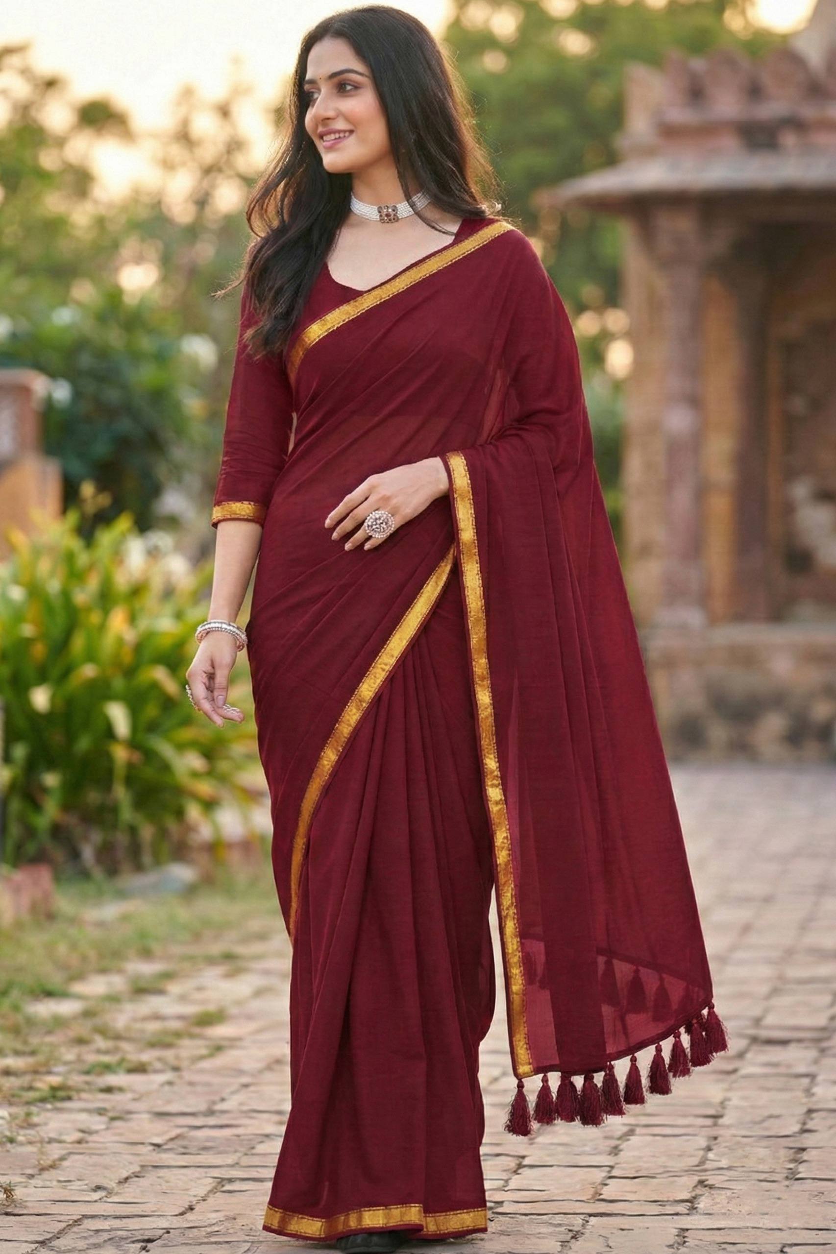 JAIPURI PLAIN JARI BORDER COTTON MULMUL HEAVY LATKAN MAROON SAREE WITH BLOUSE