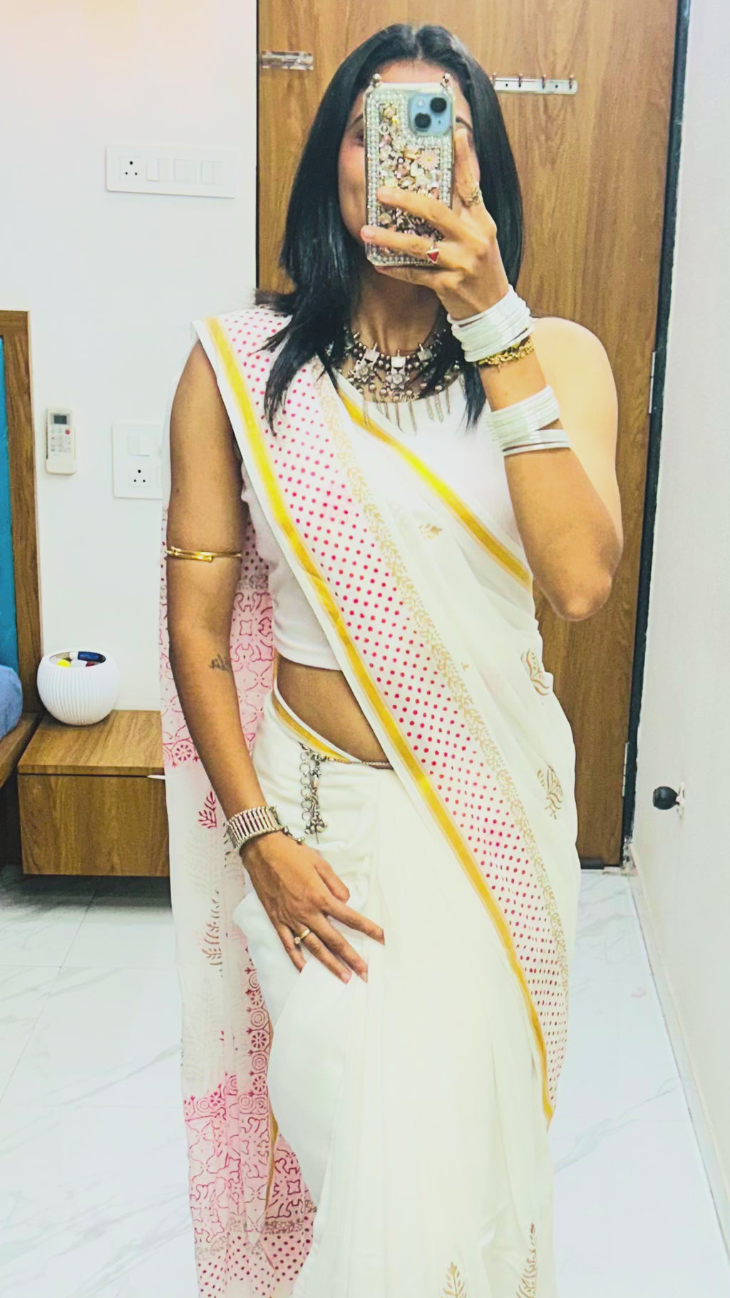 SELFI27 SOFT MASLIN COTTON WITH HEVY ZARI BODAR WHITE SAREE