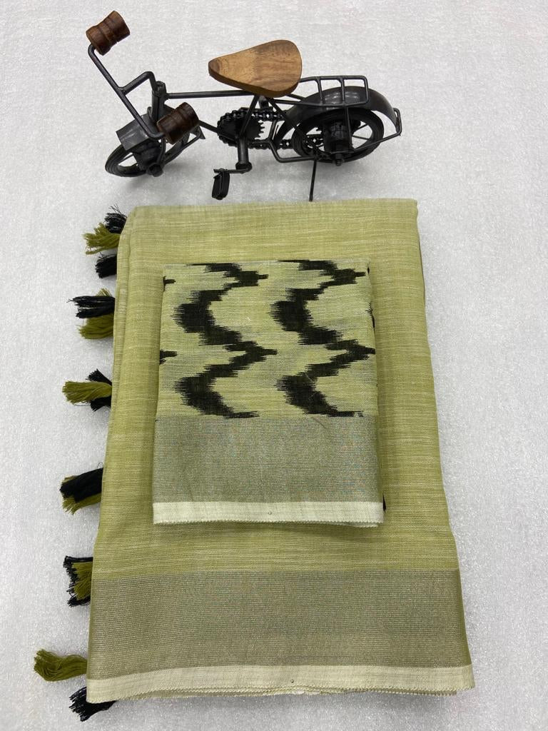 Veera Khadi linen with Silver line